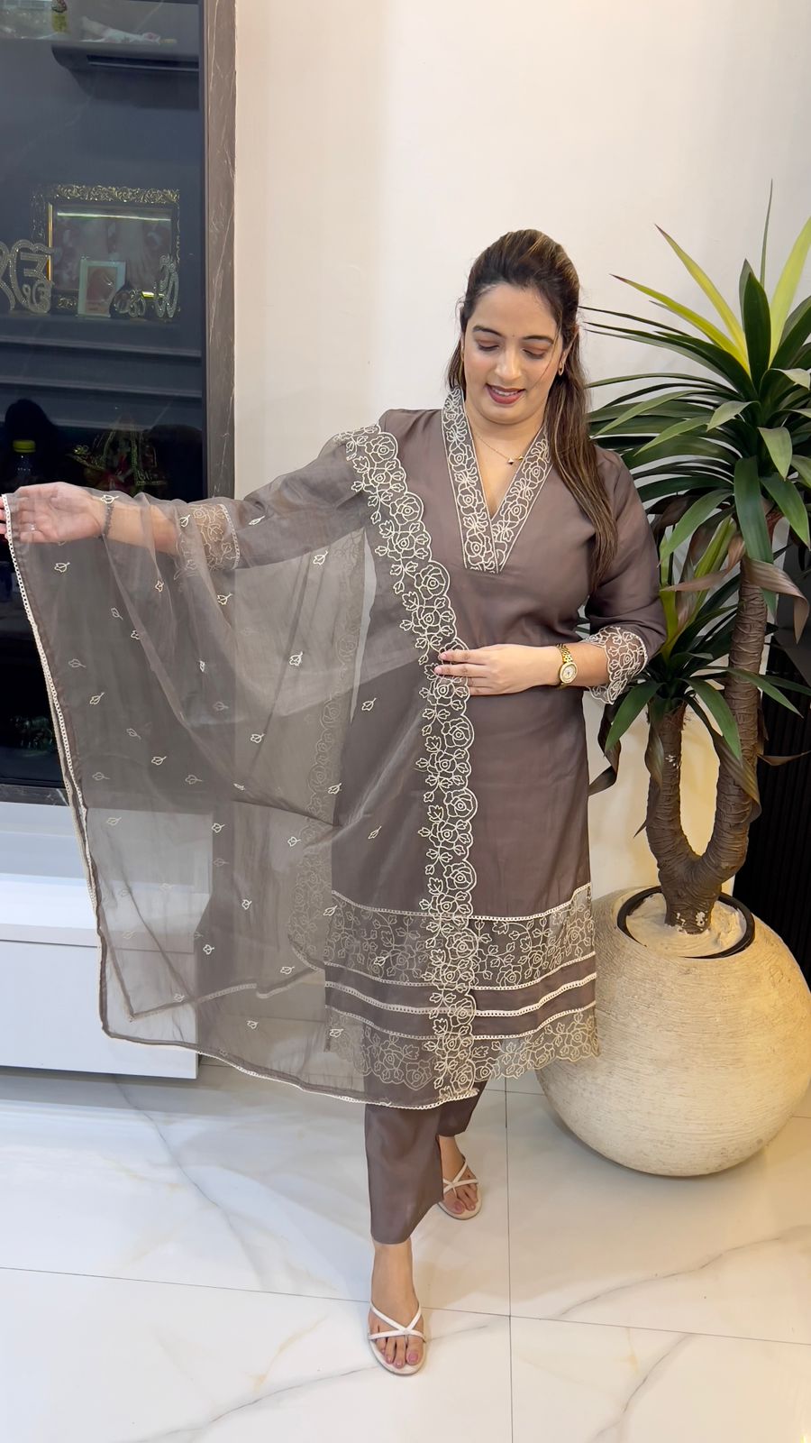 Women’s Masleen Suit Set with Organza Dupatta – Elegant Ethnic Wear