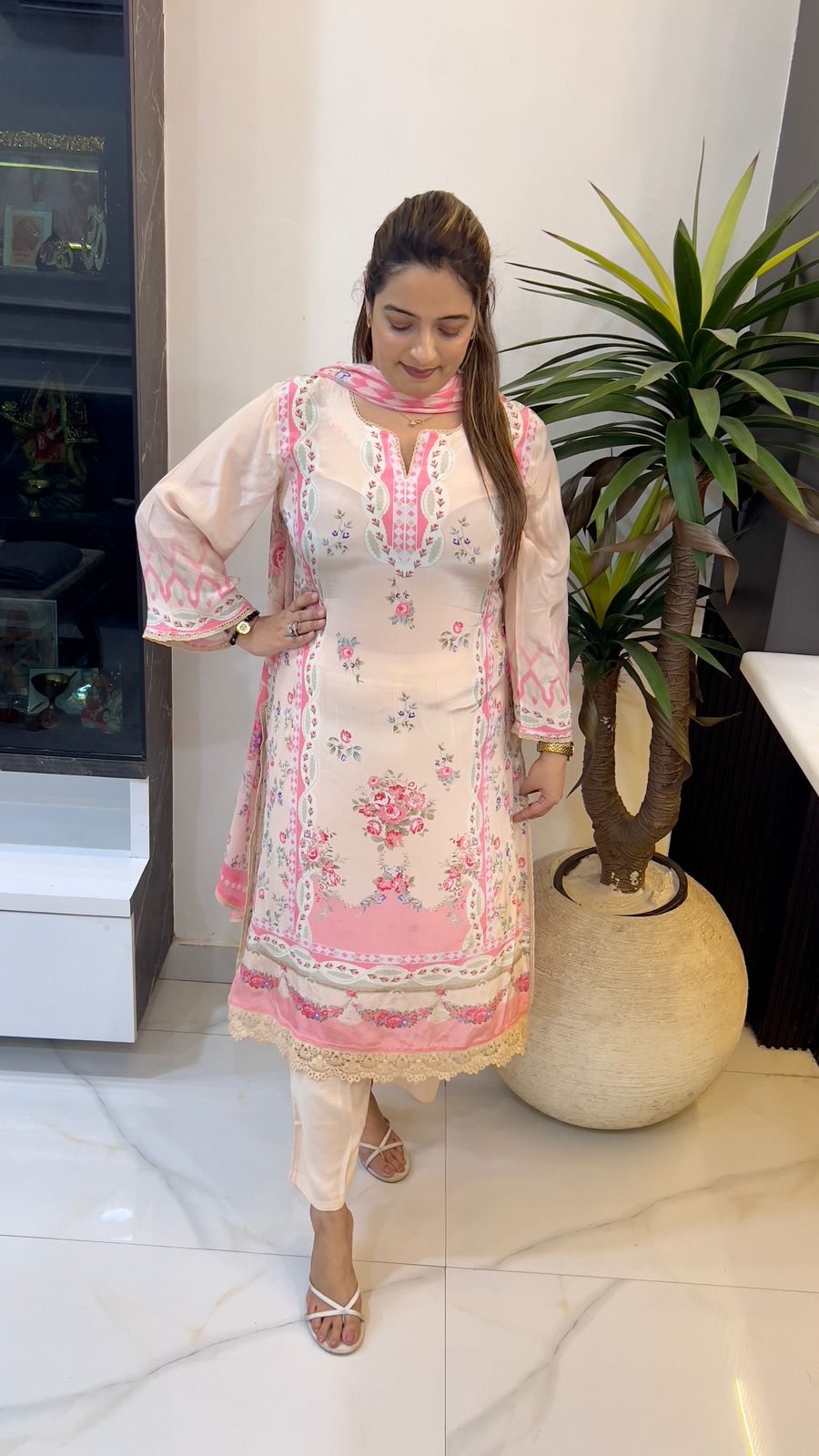 Women’s Printed Kurti in Premium Russian Crepe – Elegant & Comfortable Daily Wear