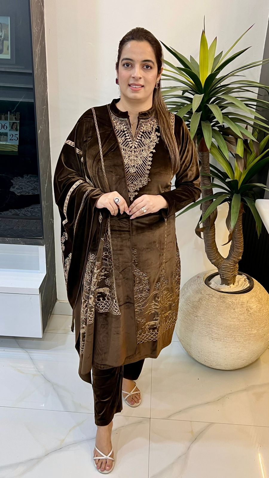Heavy Viscose Velvet Suit with Thread Embroidery