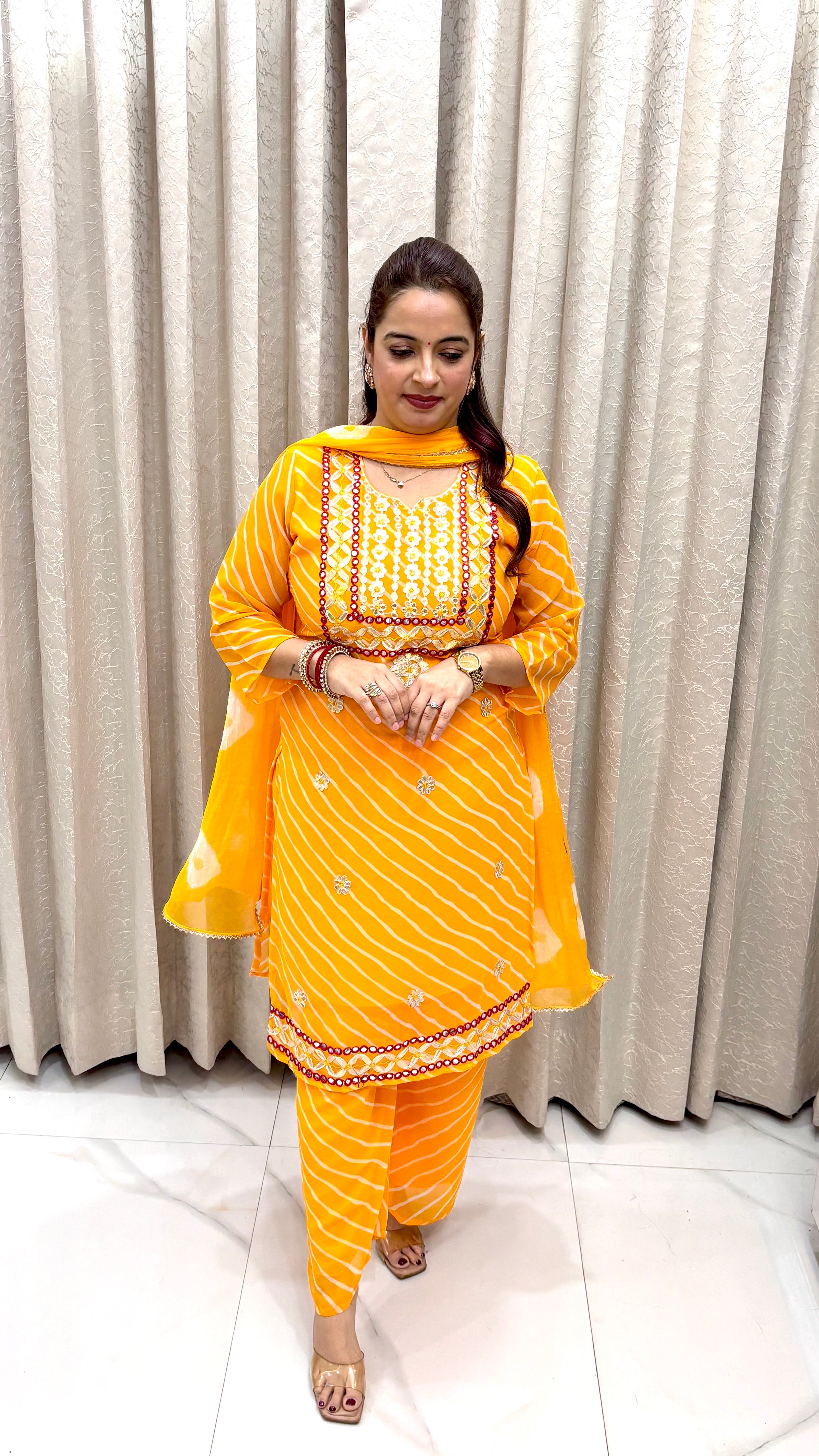 Elegant Georgette Lehriya Print Suit with Gotta Patti & Mirror Work – Festive Ethnic Ensemble