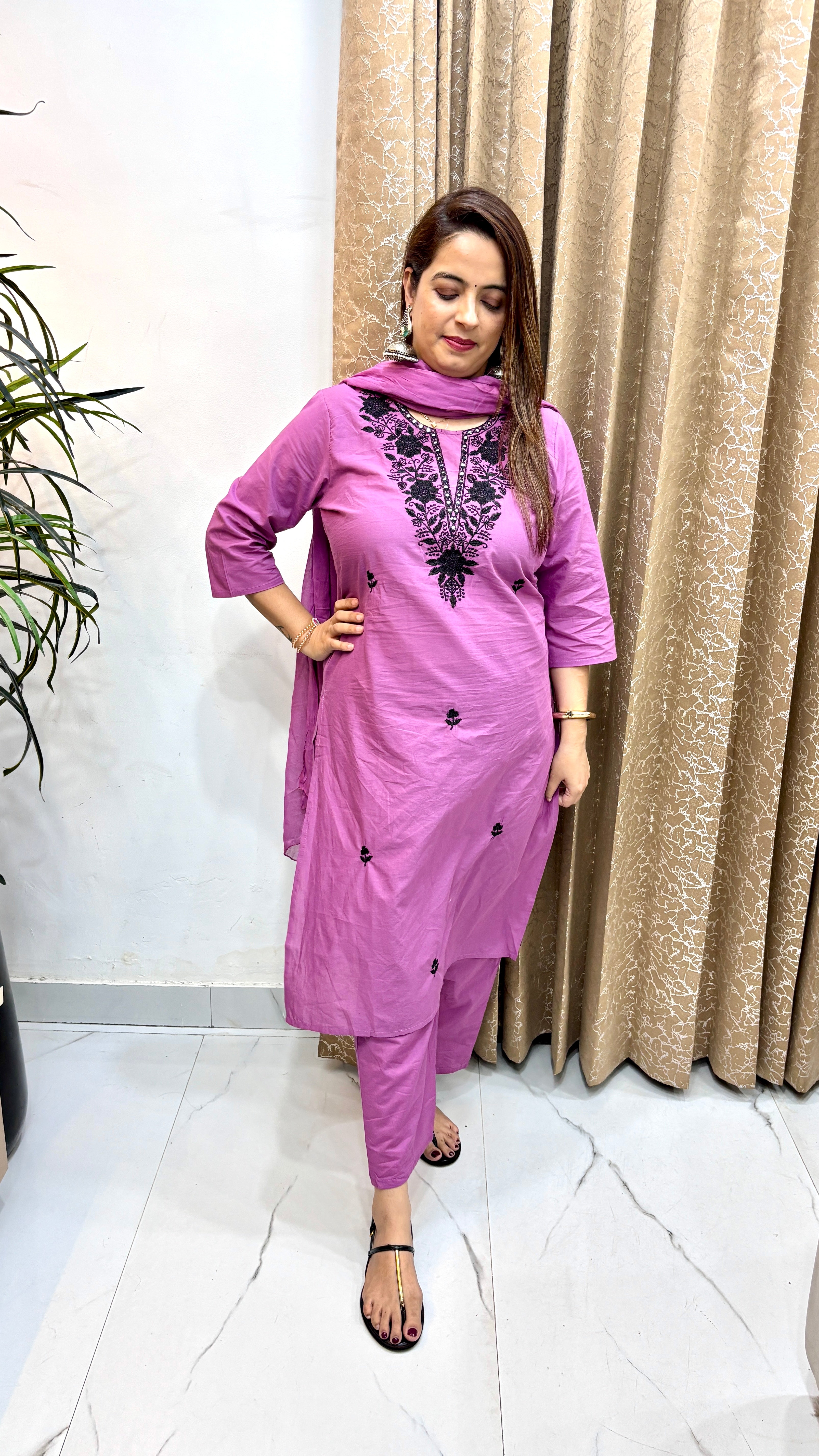Pure Cotton Lucknowi Work Suit – Elegant Handcrafted Ethnic Ensemble