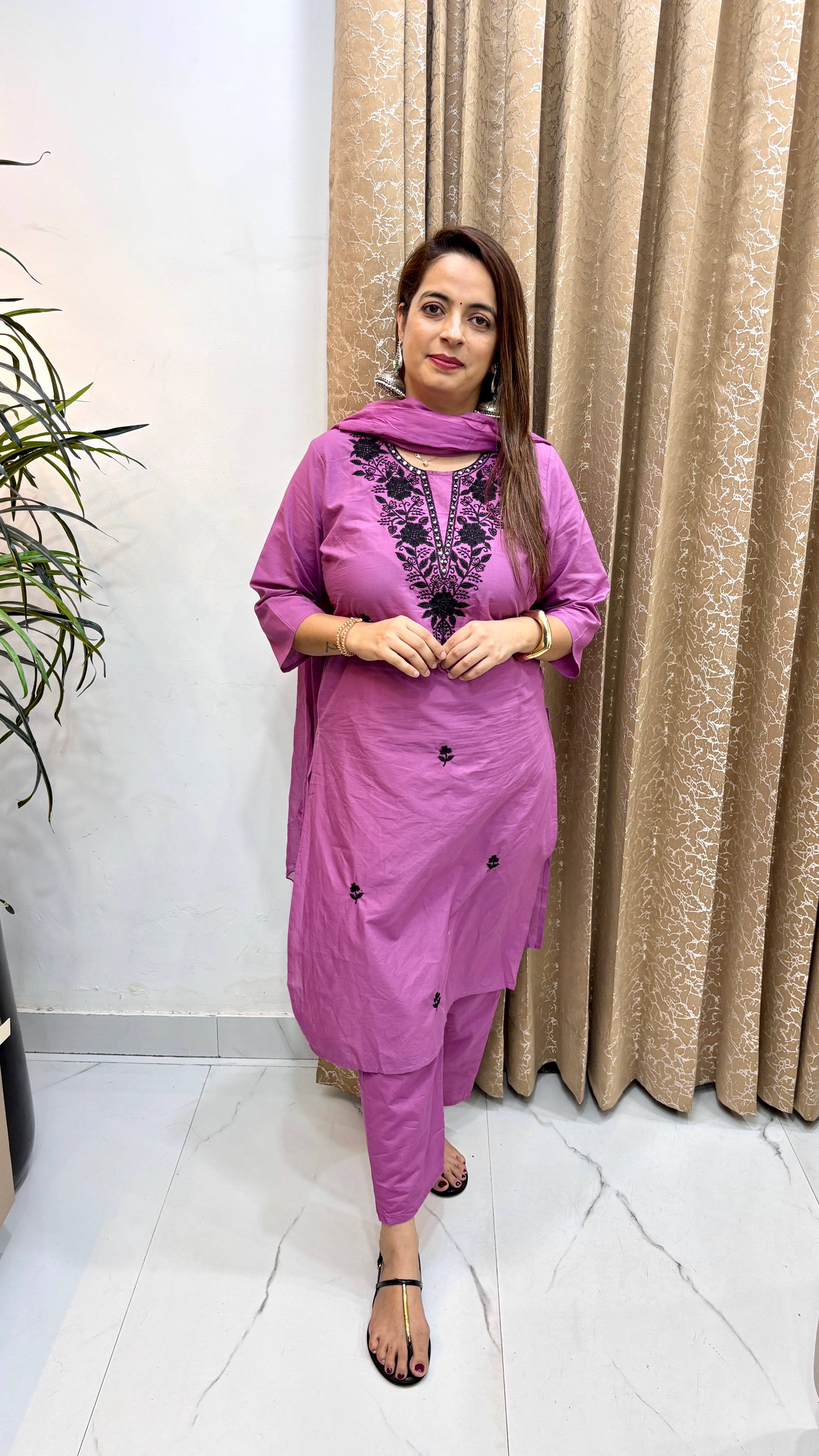 Pure Cotton Lucknowi Work Suit – Elegant Handcrafted Ethnic Ensemble