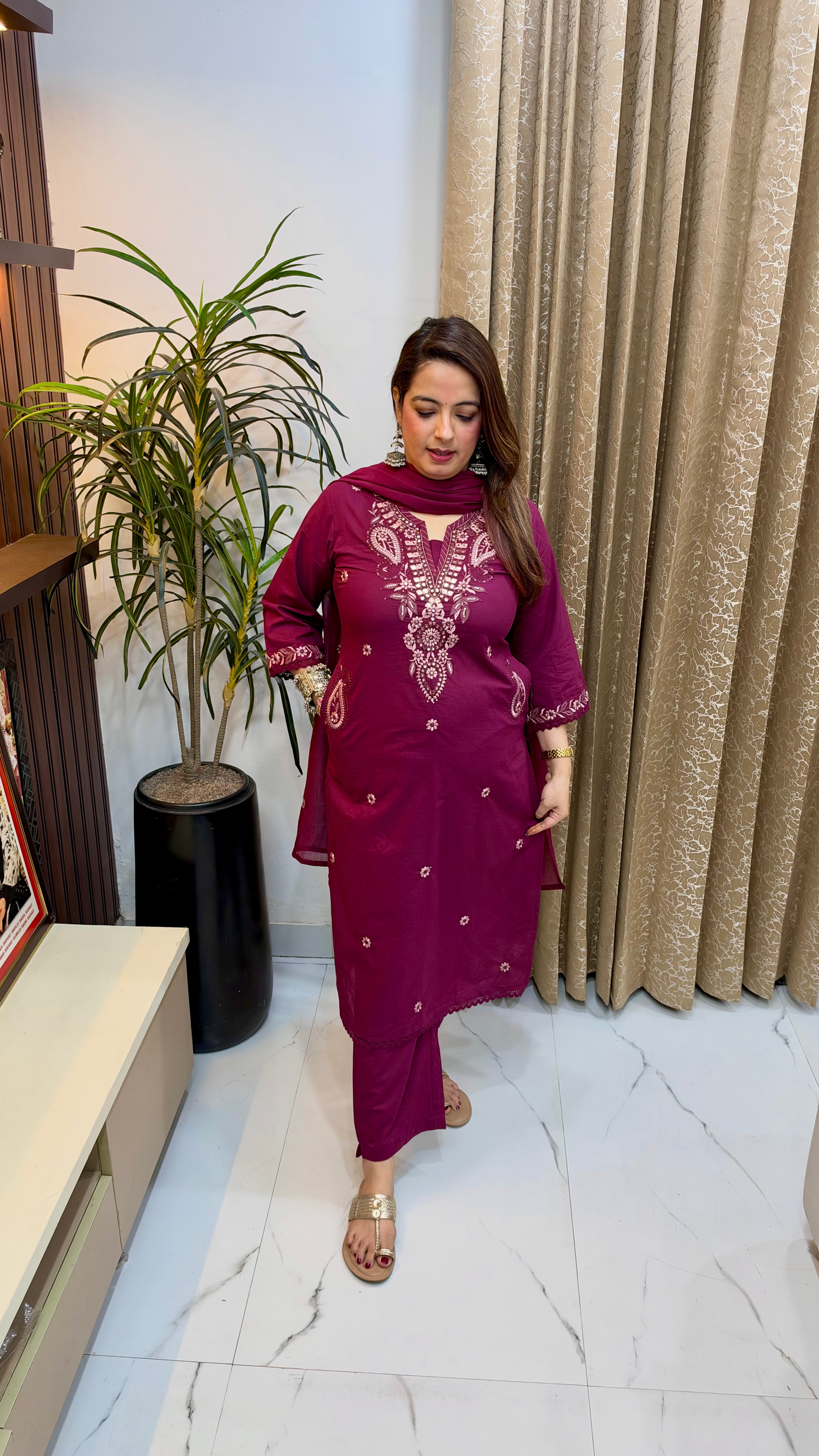 Artisanal Comfort: Premium Cotton 3-Piece Suit Set with Embroidery & Dual Side Pockets