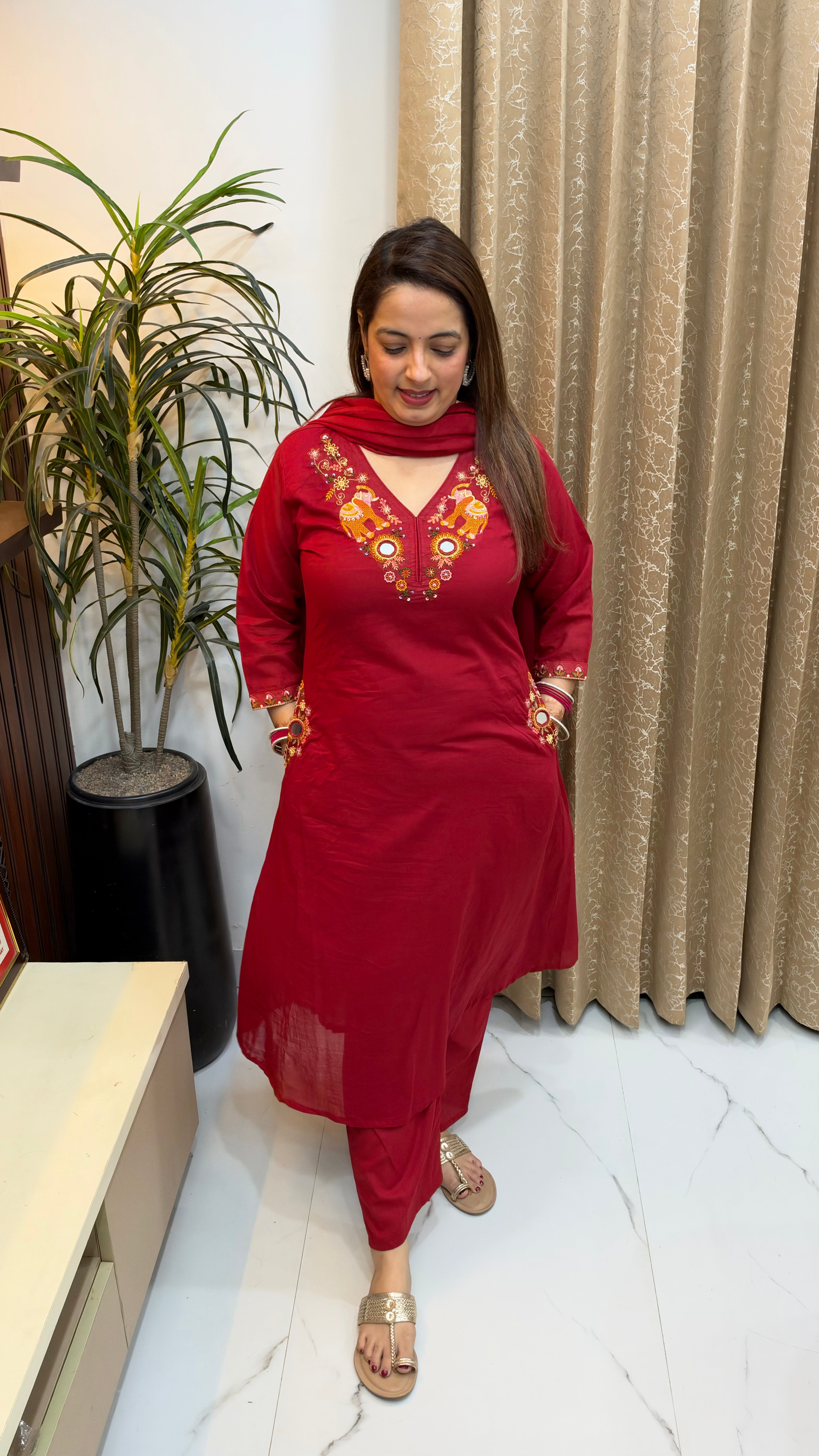 Mul Cotton 3-Piece Suit Set with Real Mirror Work & Designer Pockets