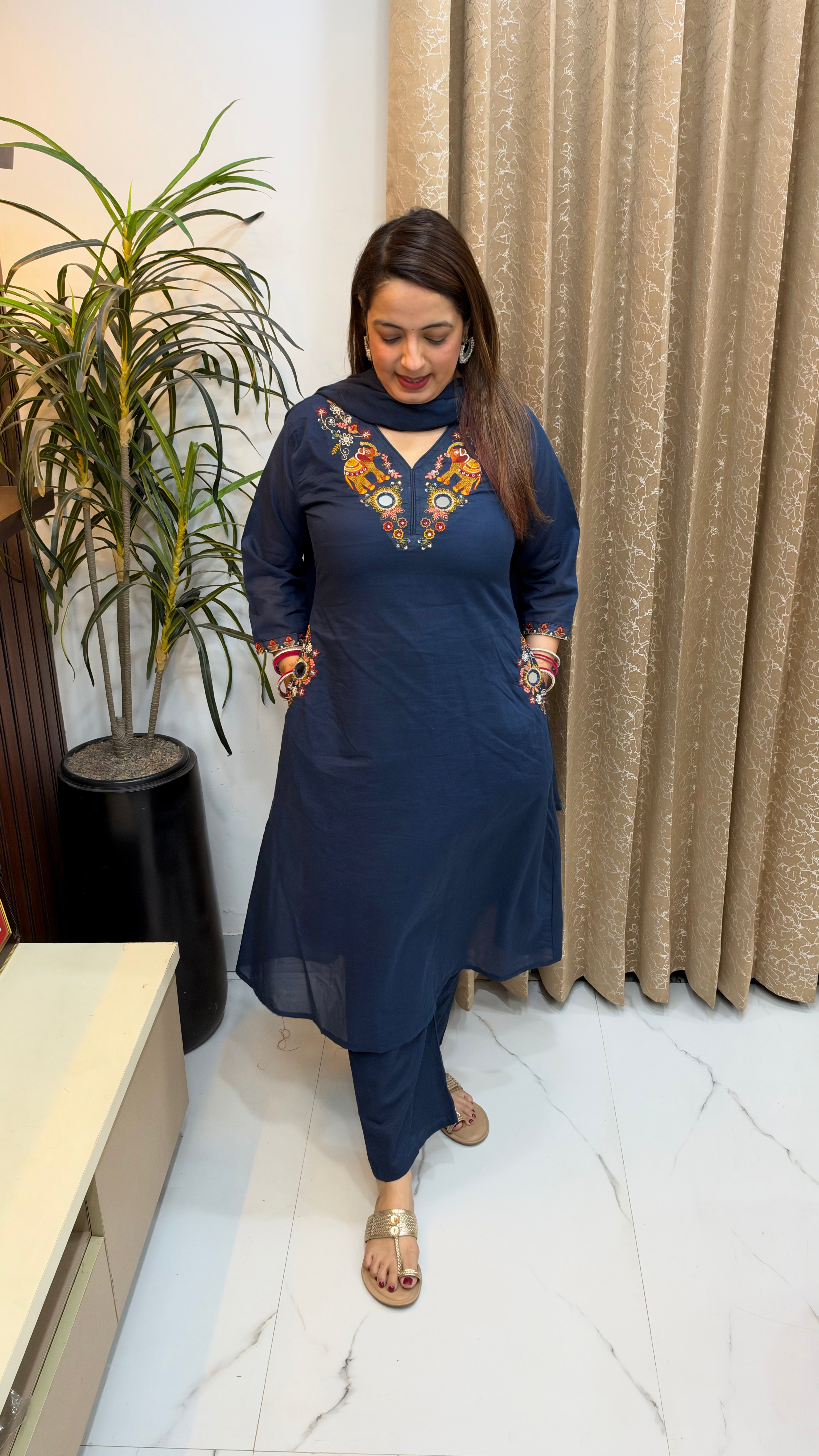 Mul Cotton 3-Piece Suit Set with Real Mirror Work & Designer Pockets