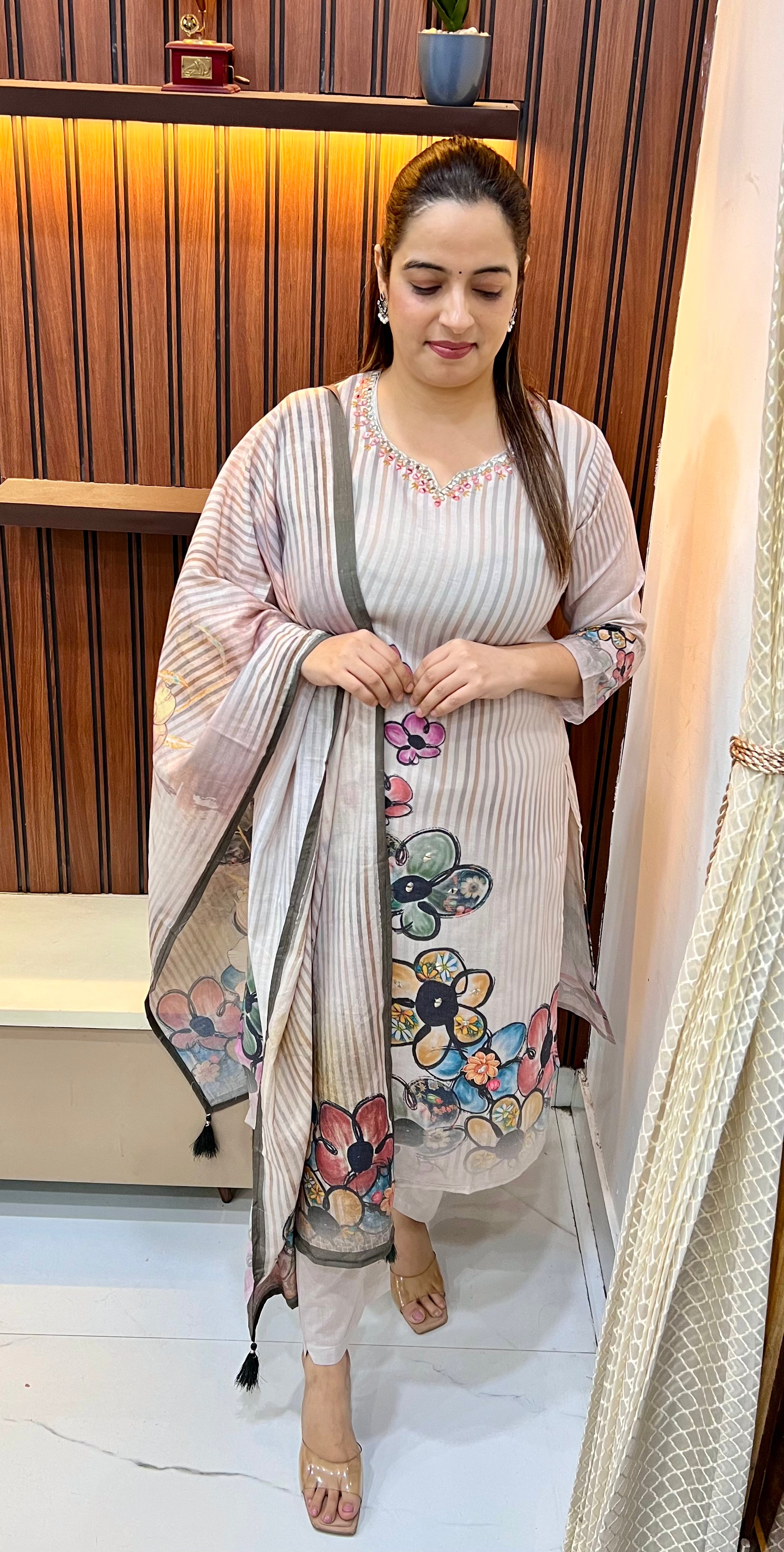 Premium Mul Cotton Suit with Mirror & Hand Embroidery Work ✨