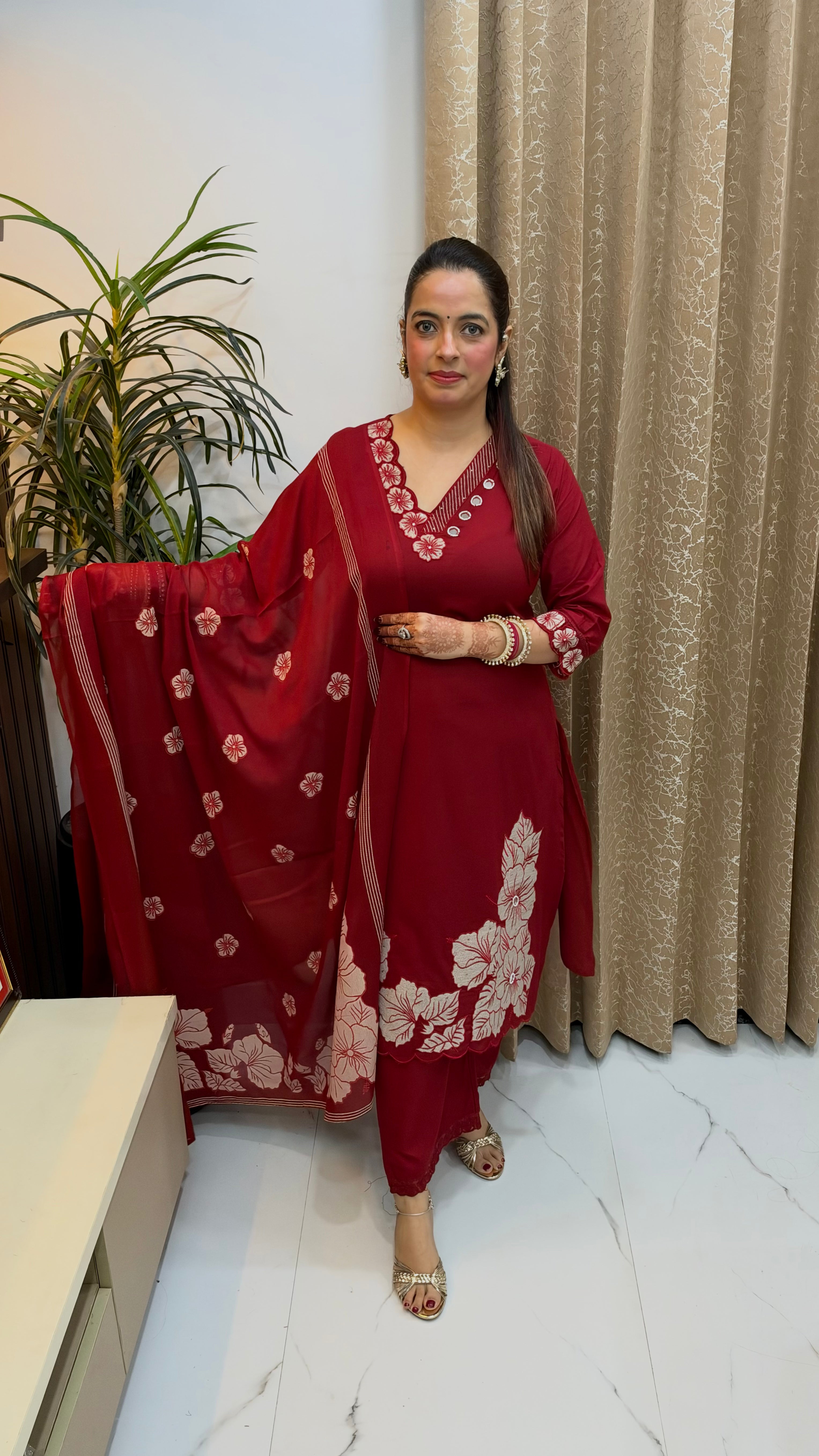 Boutique Grace: Cotton 3-Piece Floral Suit Set with Cut-Work