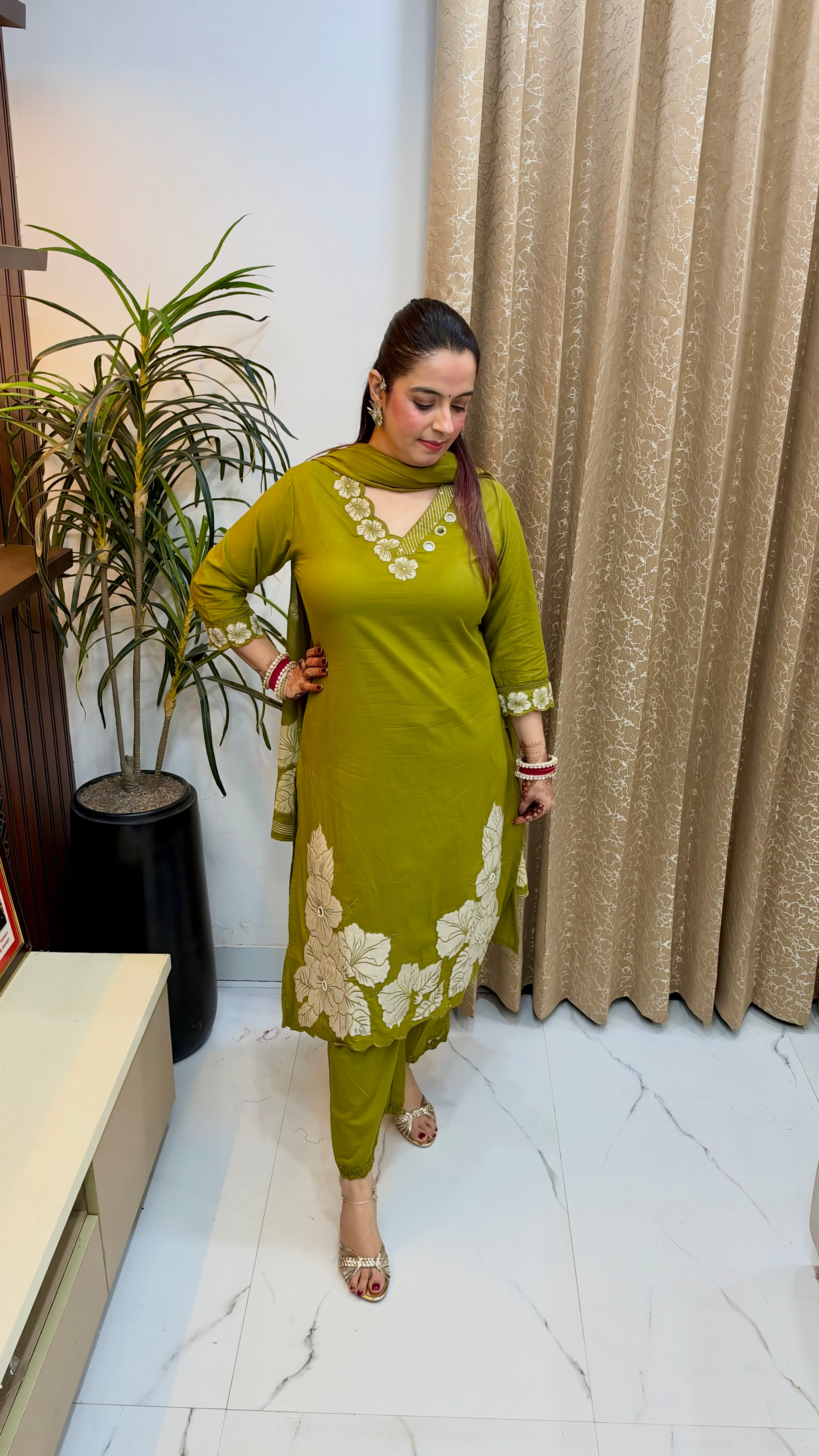 Boutique Grace: Cotton 3-Piece Floral Suit Set with Cut-Work