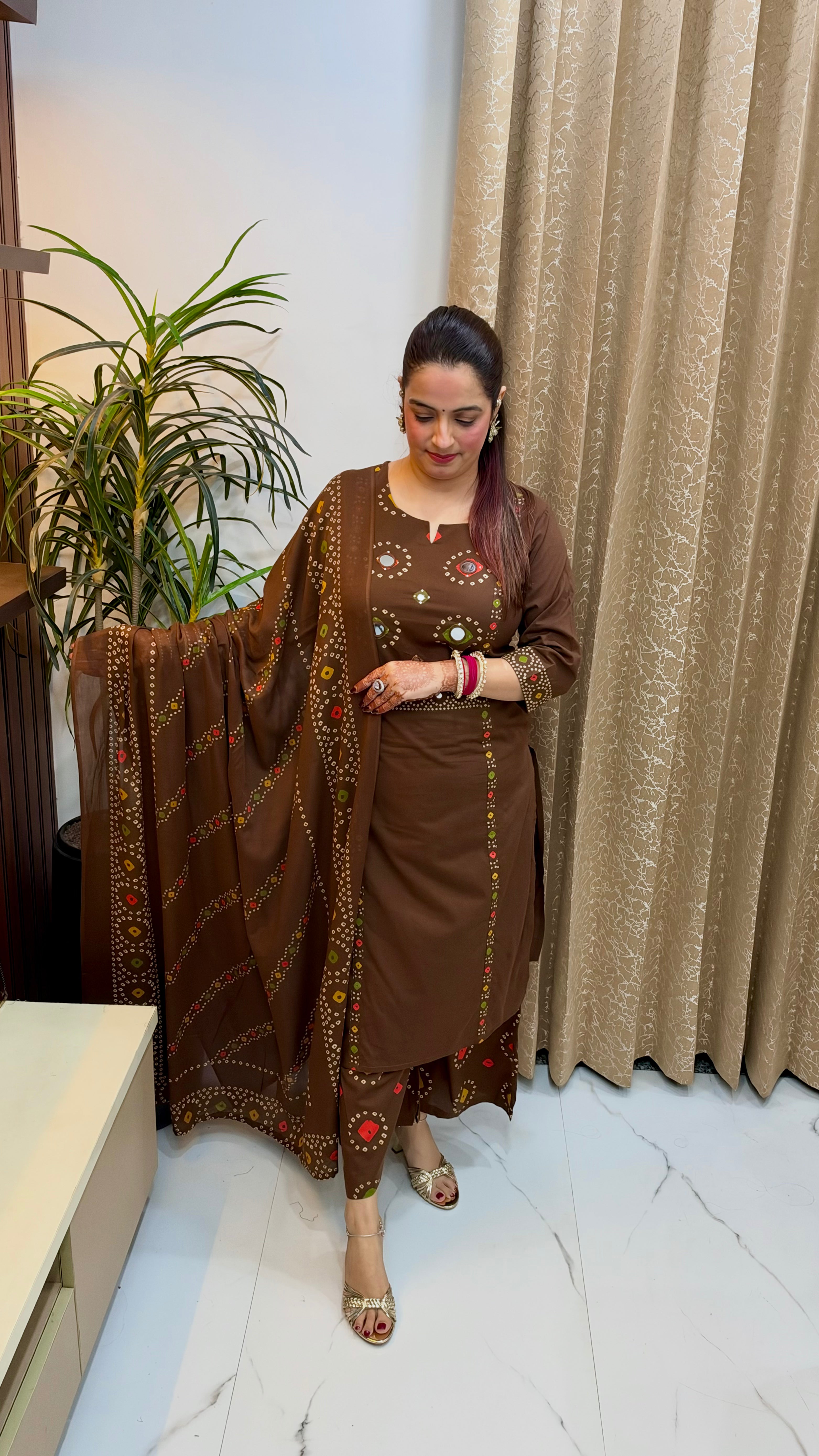 Artisanal Vibrancy: Cotton 3-Piece Bandhani Print Suit Set with Real Mirror Work
