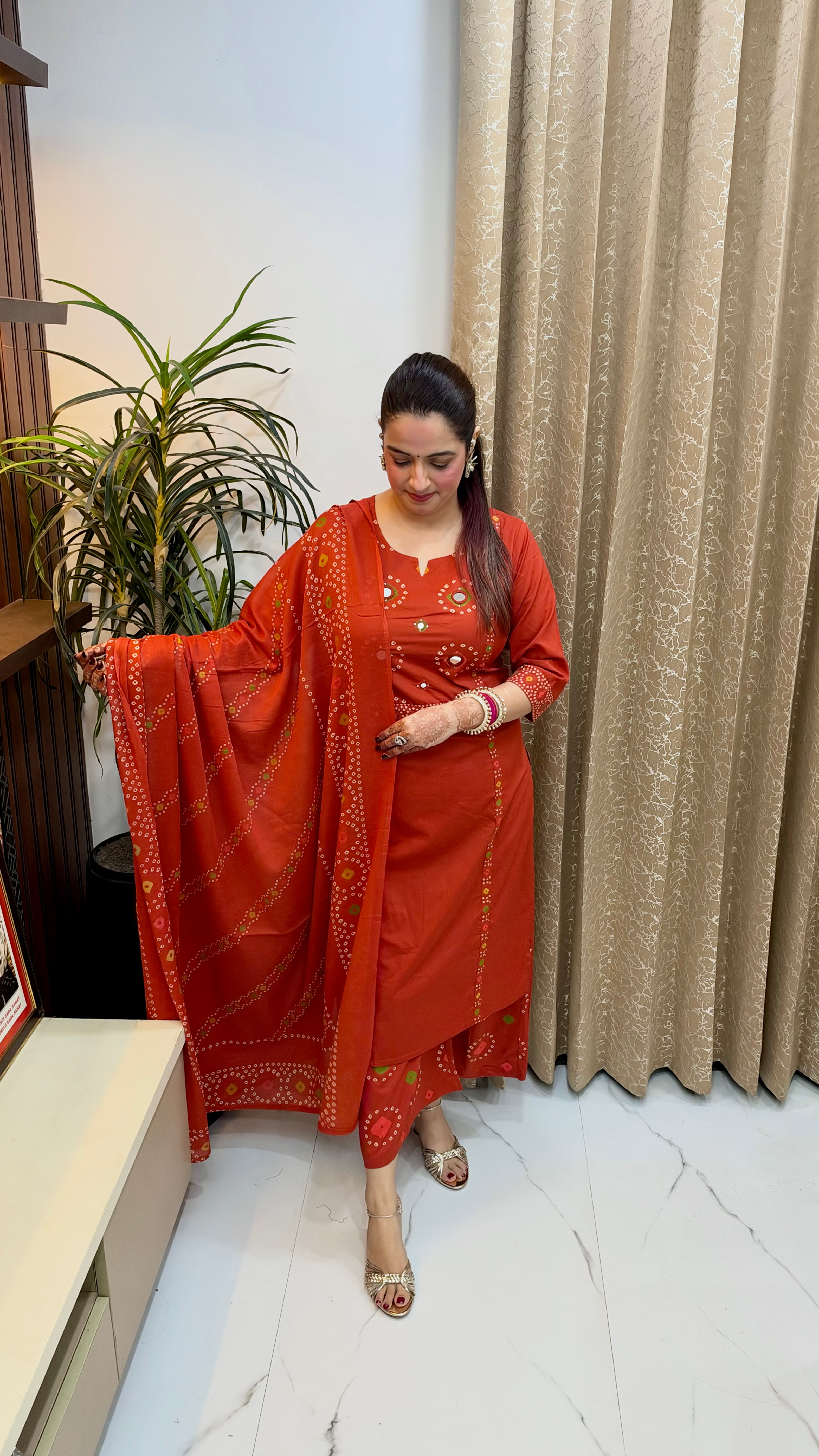 Artisanal Vibrancy: Cotton 3-Piece Bandhani Print Suit Set with Real Mirror Work