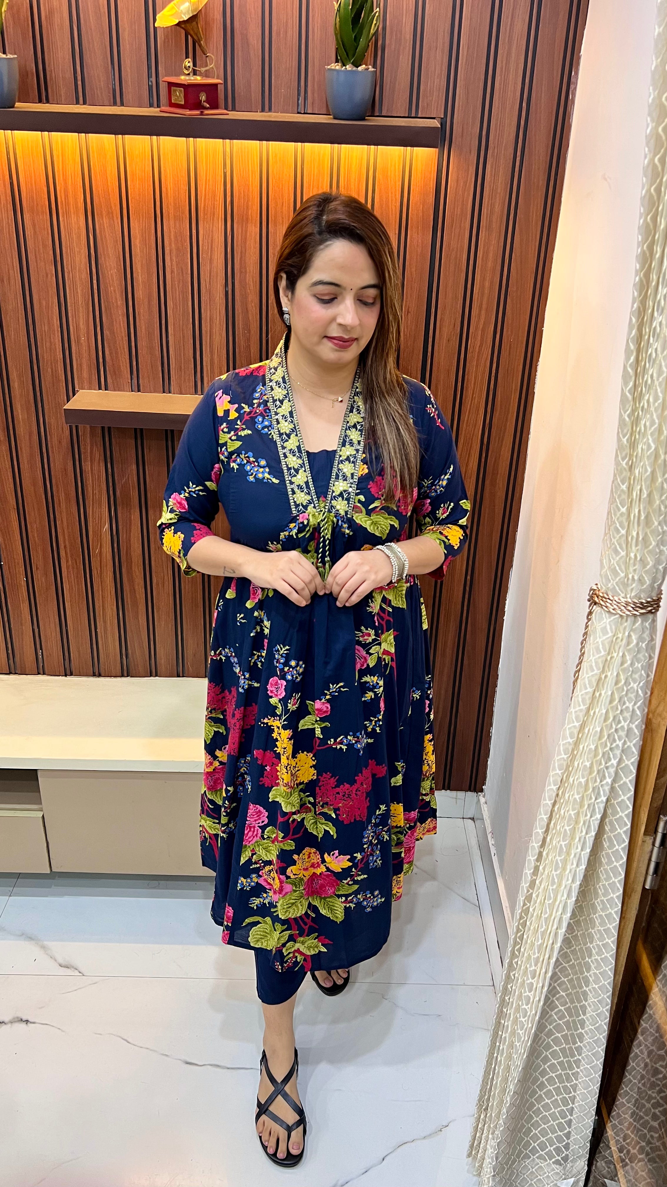 Cotton A-Line Suit with Chinese Collar & Floral Embroidery ✨