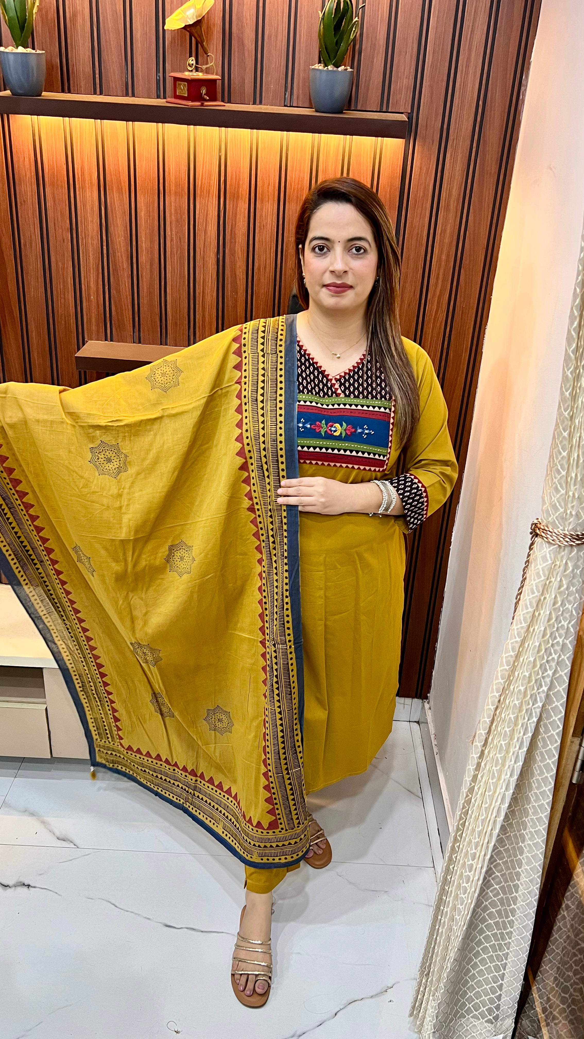 Pure Cotton Suit with Kalamkari Border & Hand Embroidery ✨
