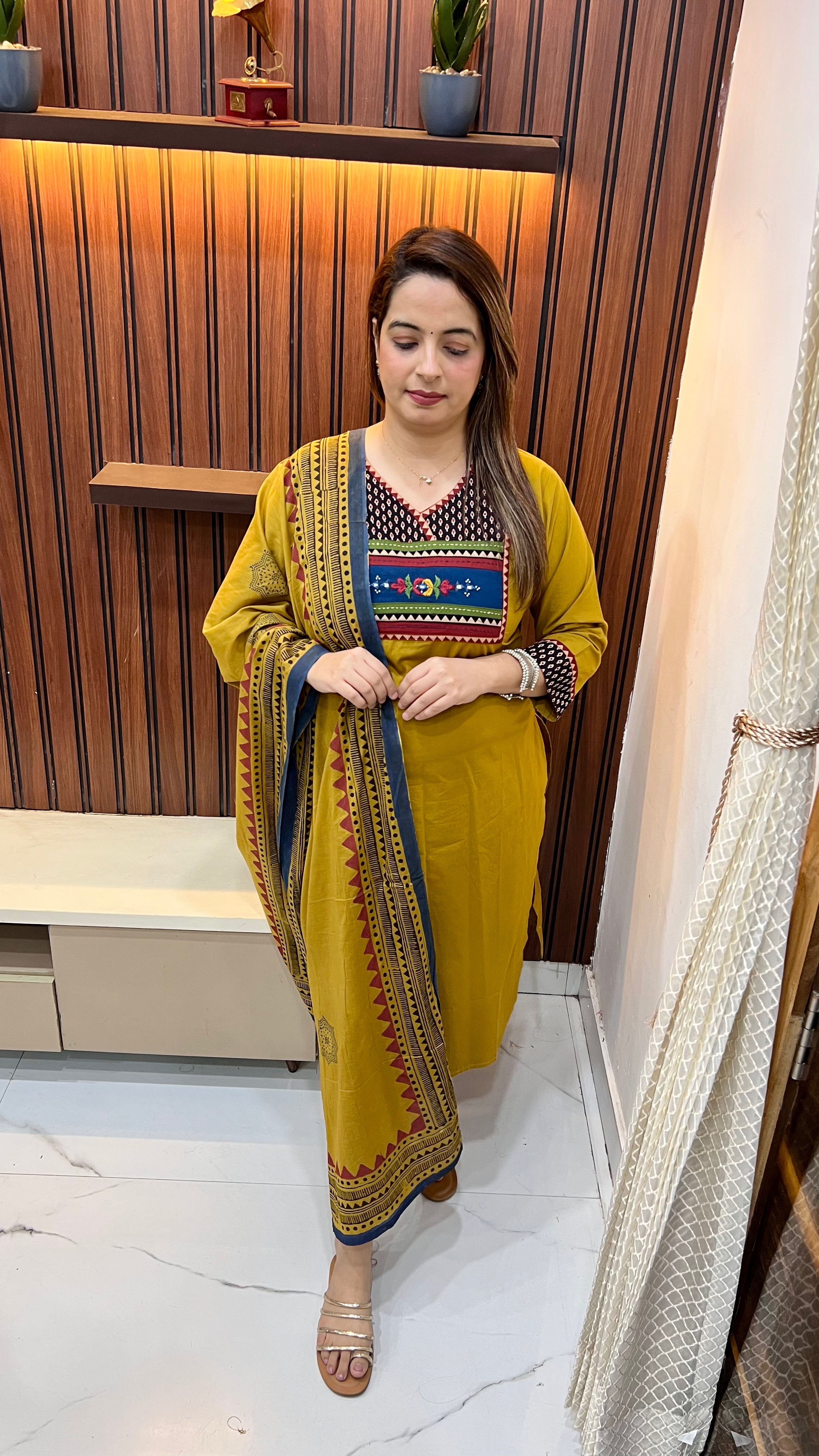 Pure Cotton Suit with Kalamkari Border & Hand Embroidery ✨