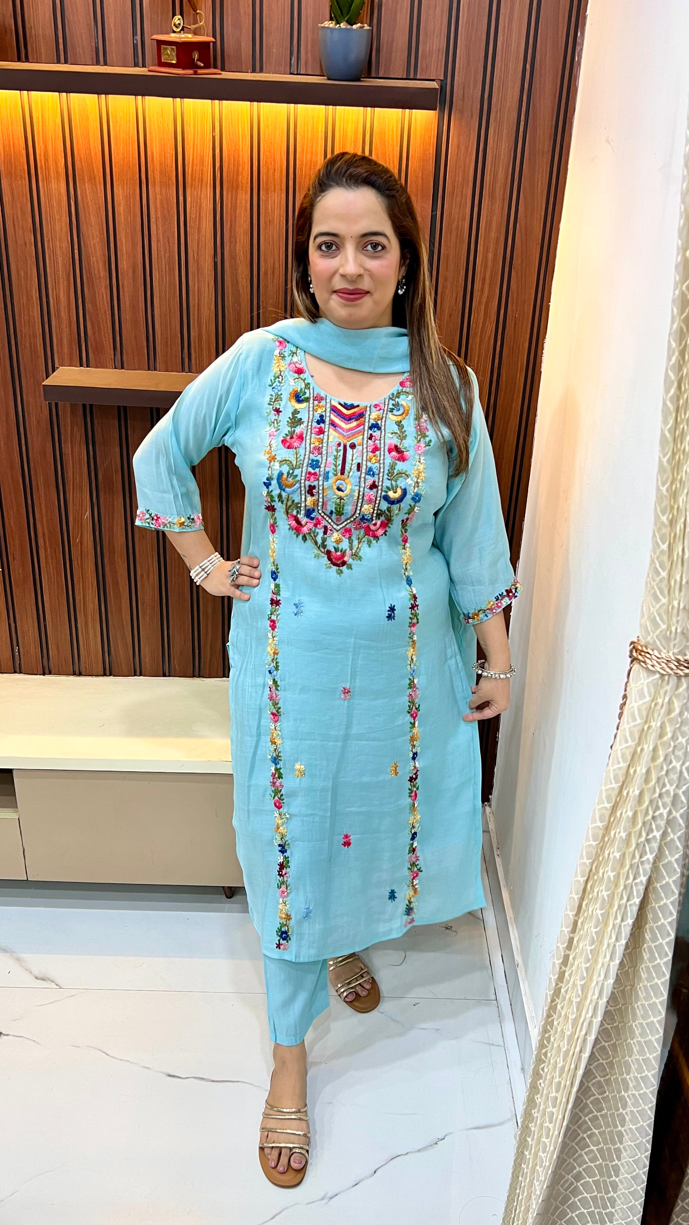 Kolkata Special Knot Work on Mul Chanderi Fabric ✨