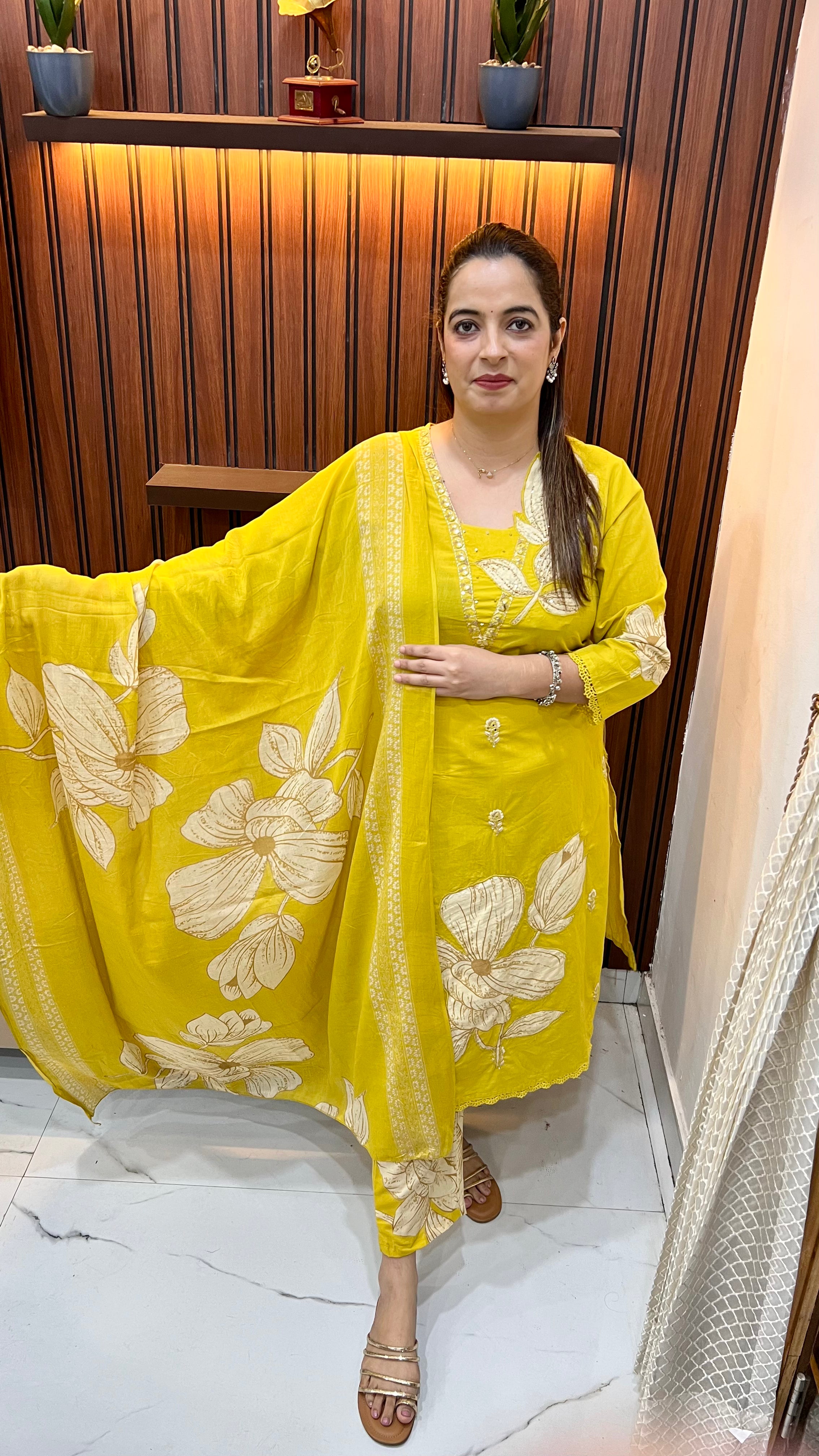 Pure Cotton Suit with Thread Embroidery & Appliqué Work ✨