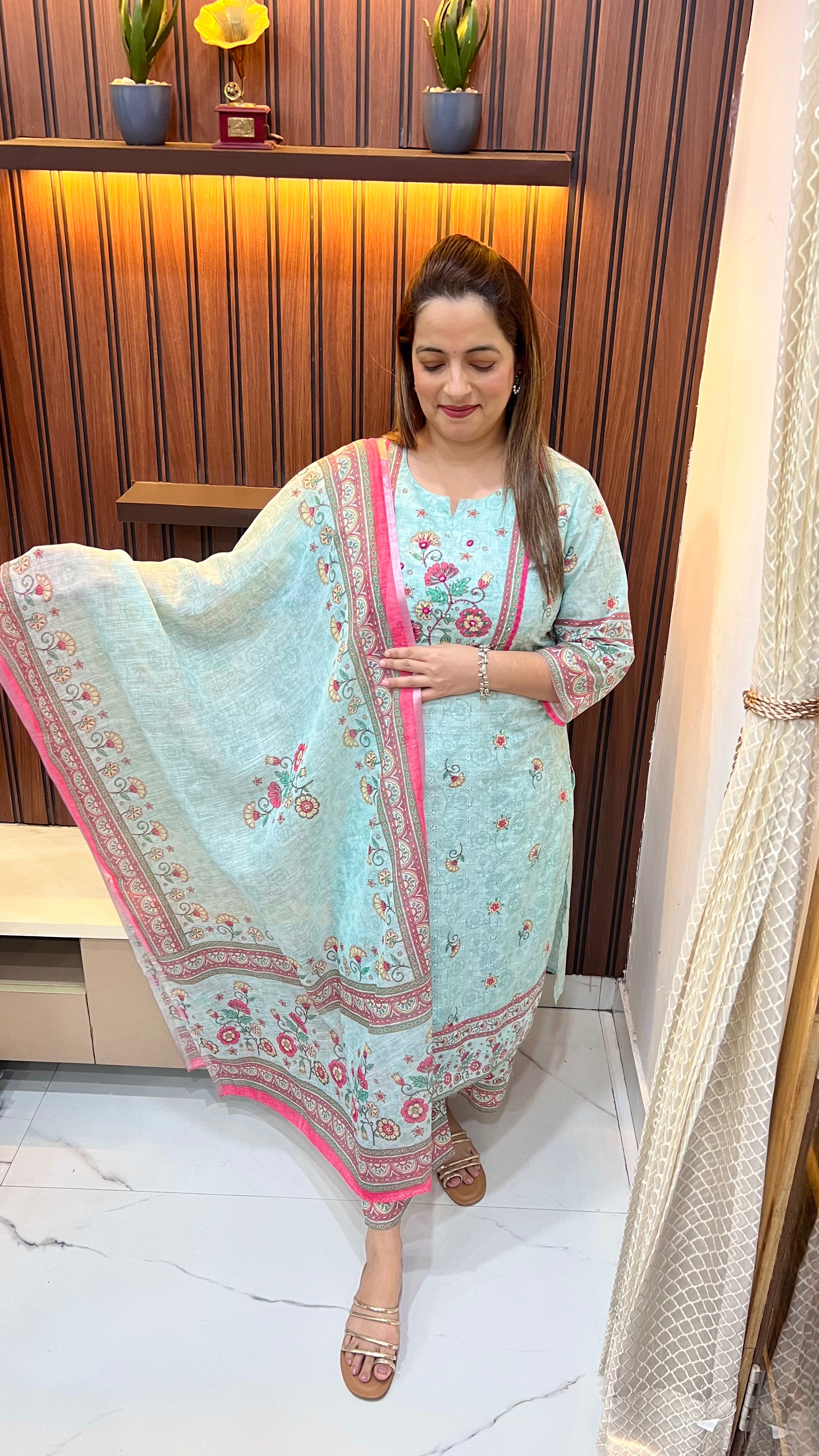 Schiffli Cotton Suit with Floral Design ✨