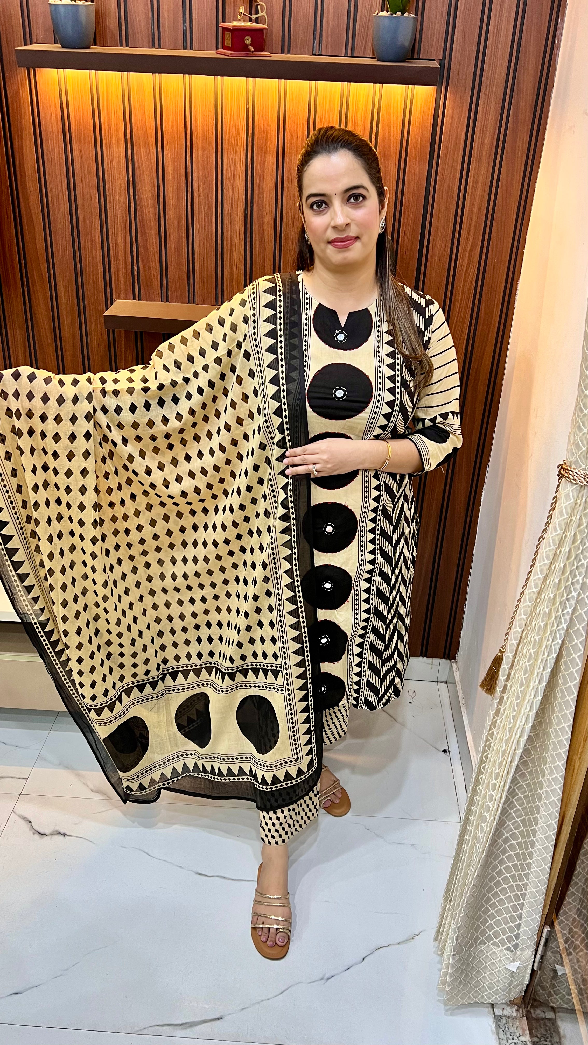 Pure Cotton 3-Piece Suit Set with Kanta Embroidery