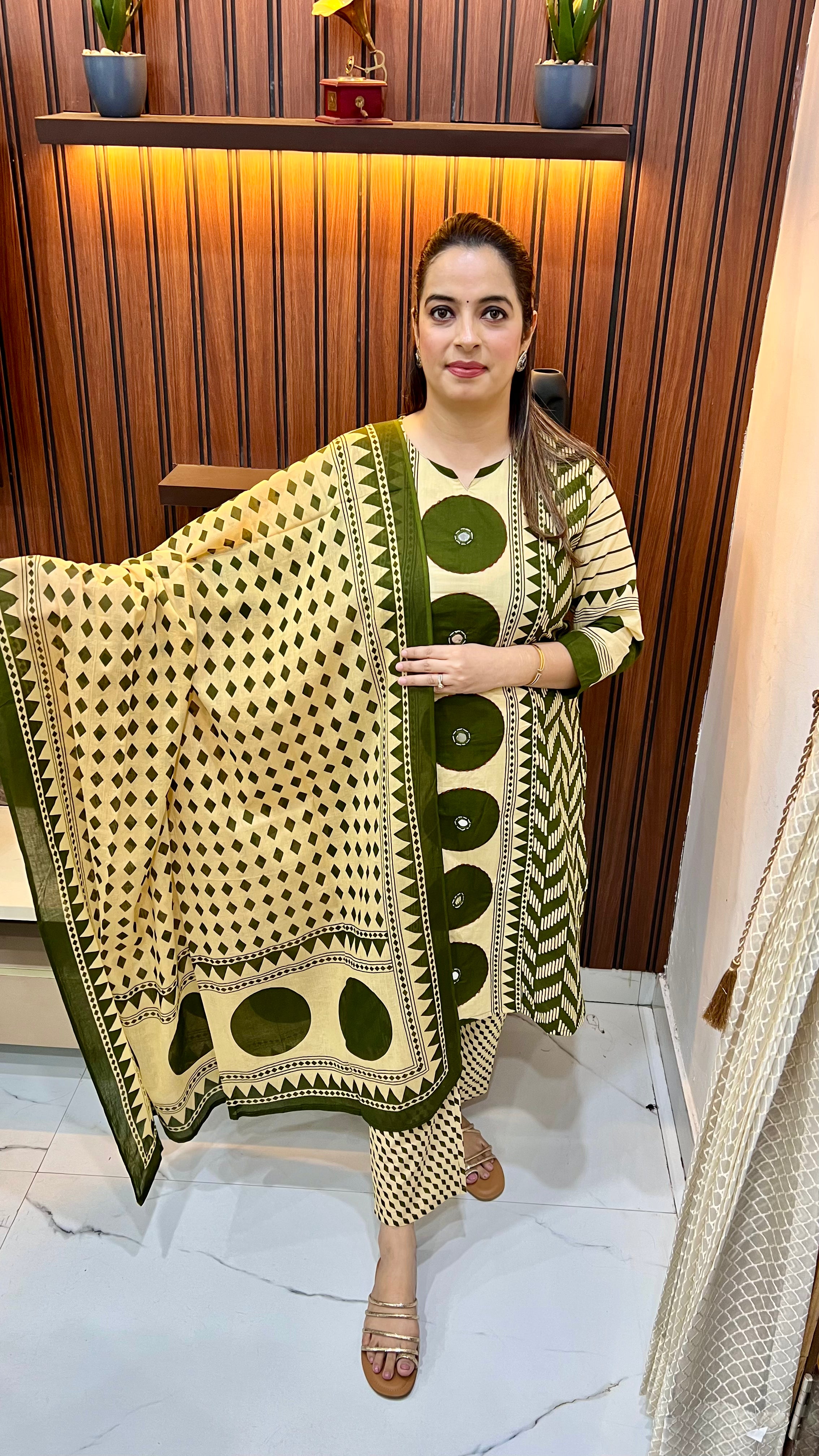 Pure Cotton 3-Piece Suit Set with Kanta Embroidery