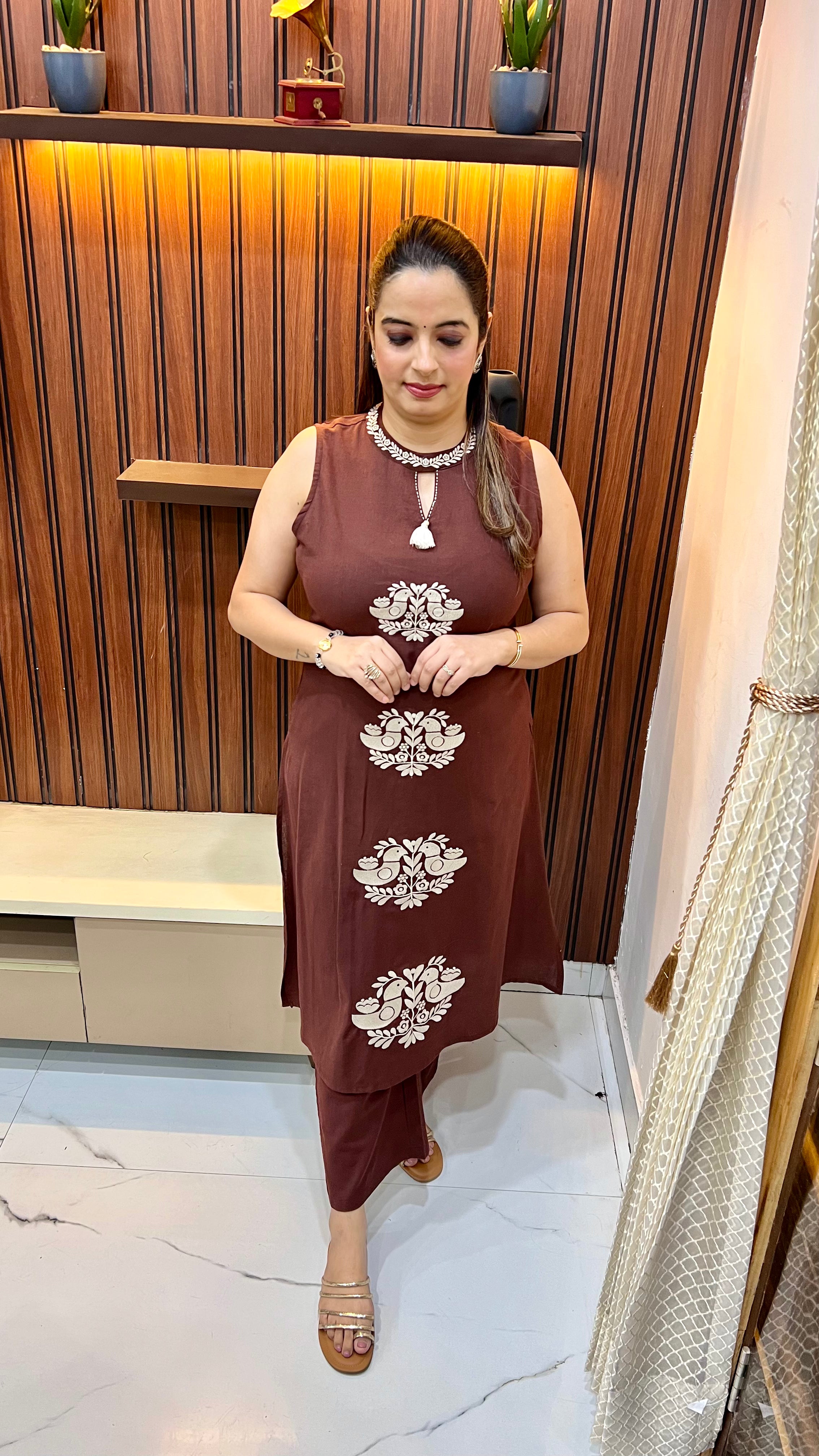 Handloom Cotton 2-Piece Set with Thread Embroidery