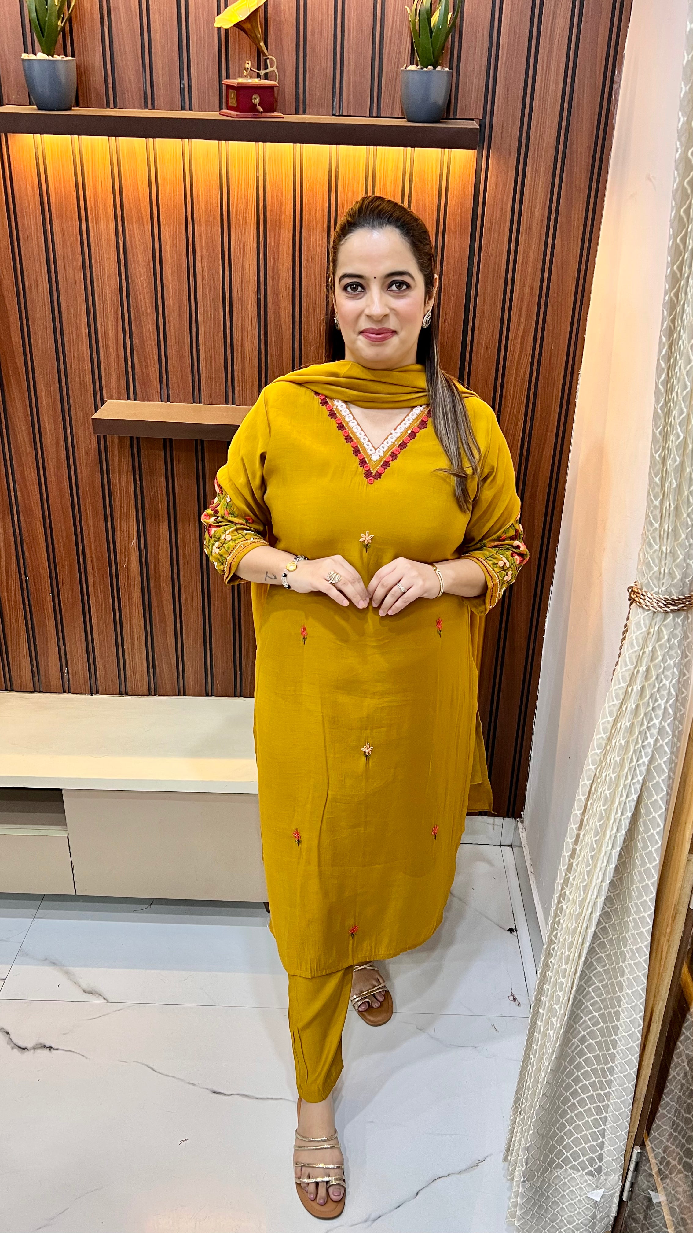 Mul Chanderi A-Line Suit with Kolkata Knot Work ✨