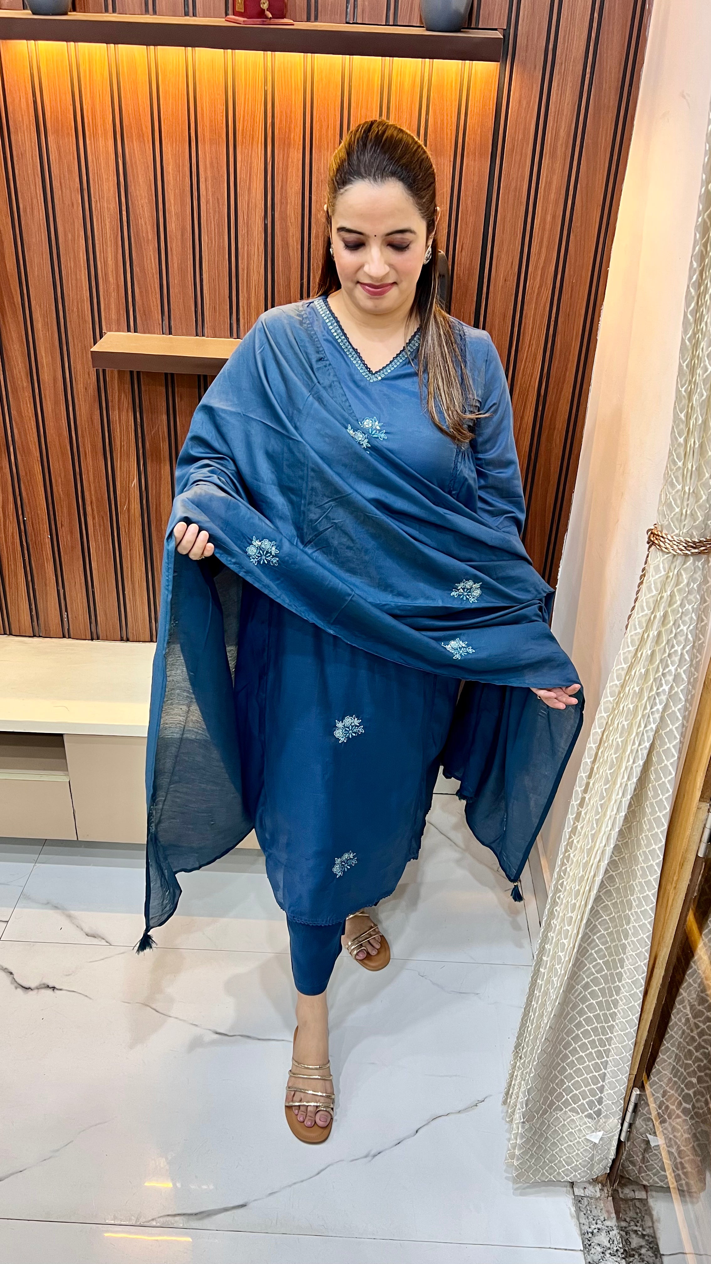 Mul Chanderi Suit with Thread Embroidery