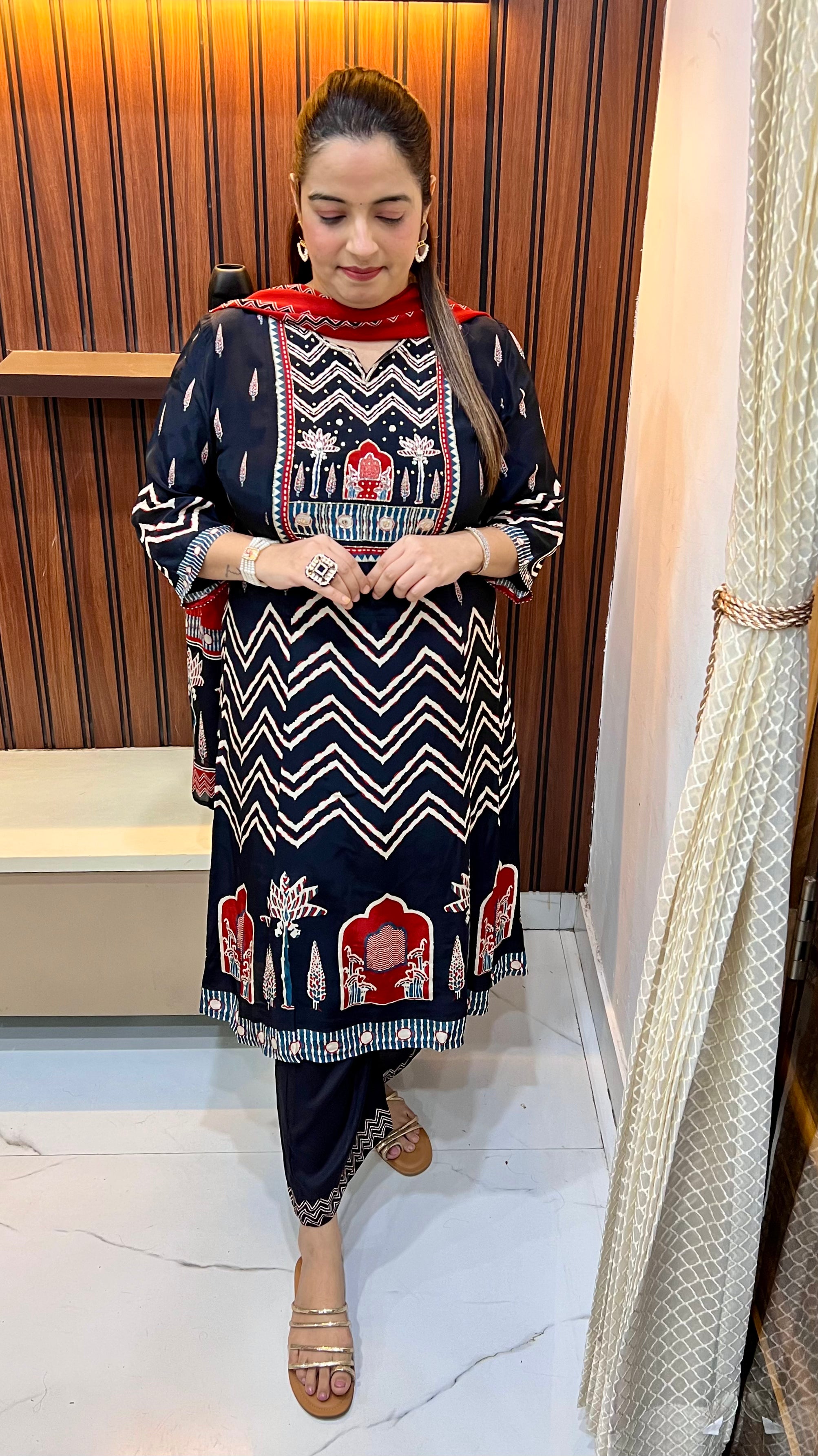 Natural Crepe A-Line Suit with Ajrak Print & Chiffon Dupatta ✨
