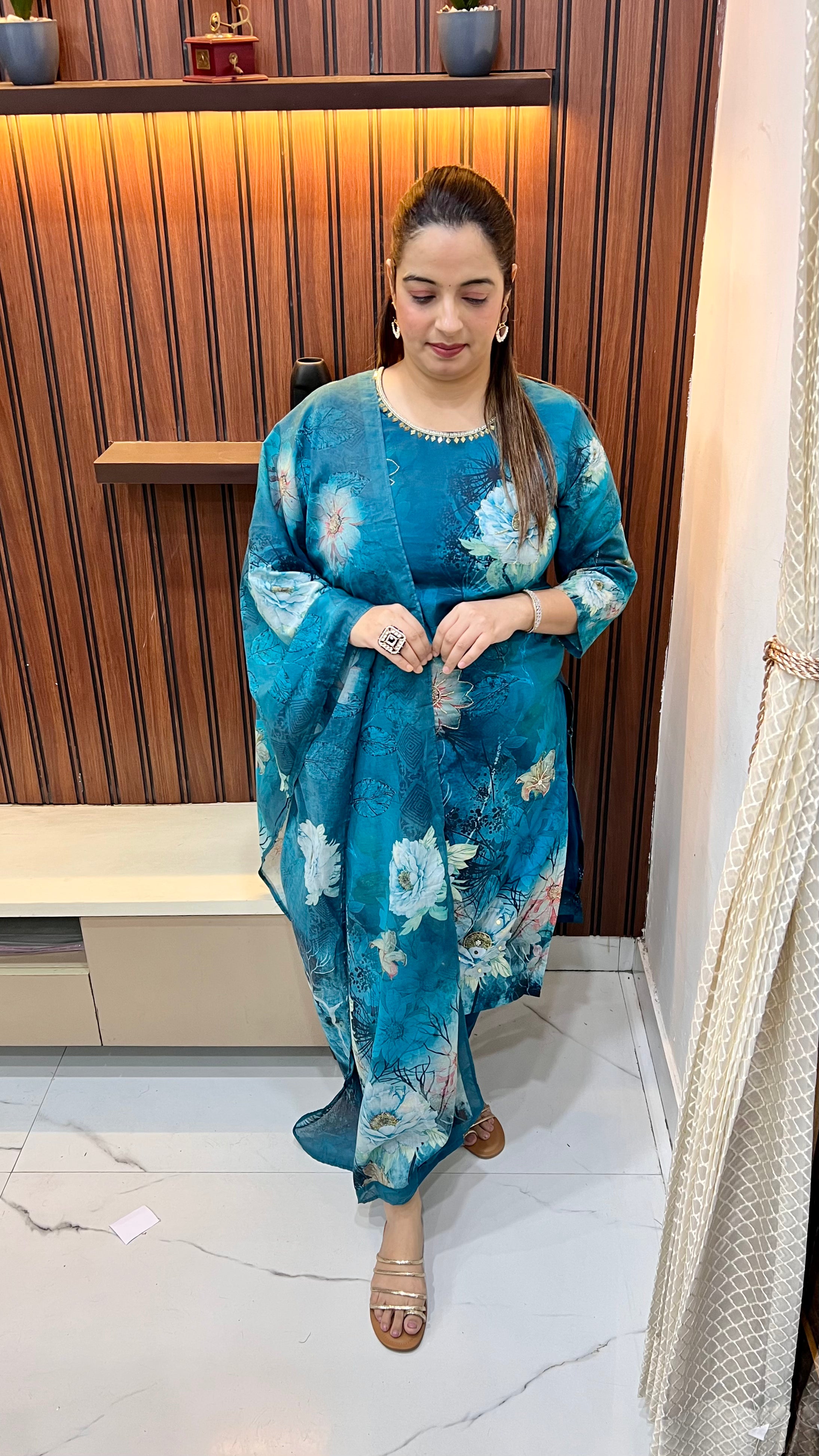 Mul Cotton Suit with Digital Print & Hand Embroidery ✨