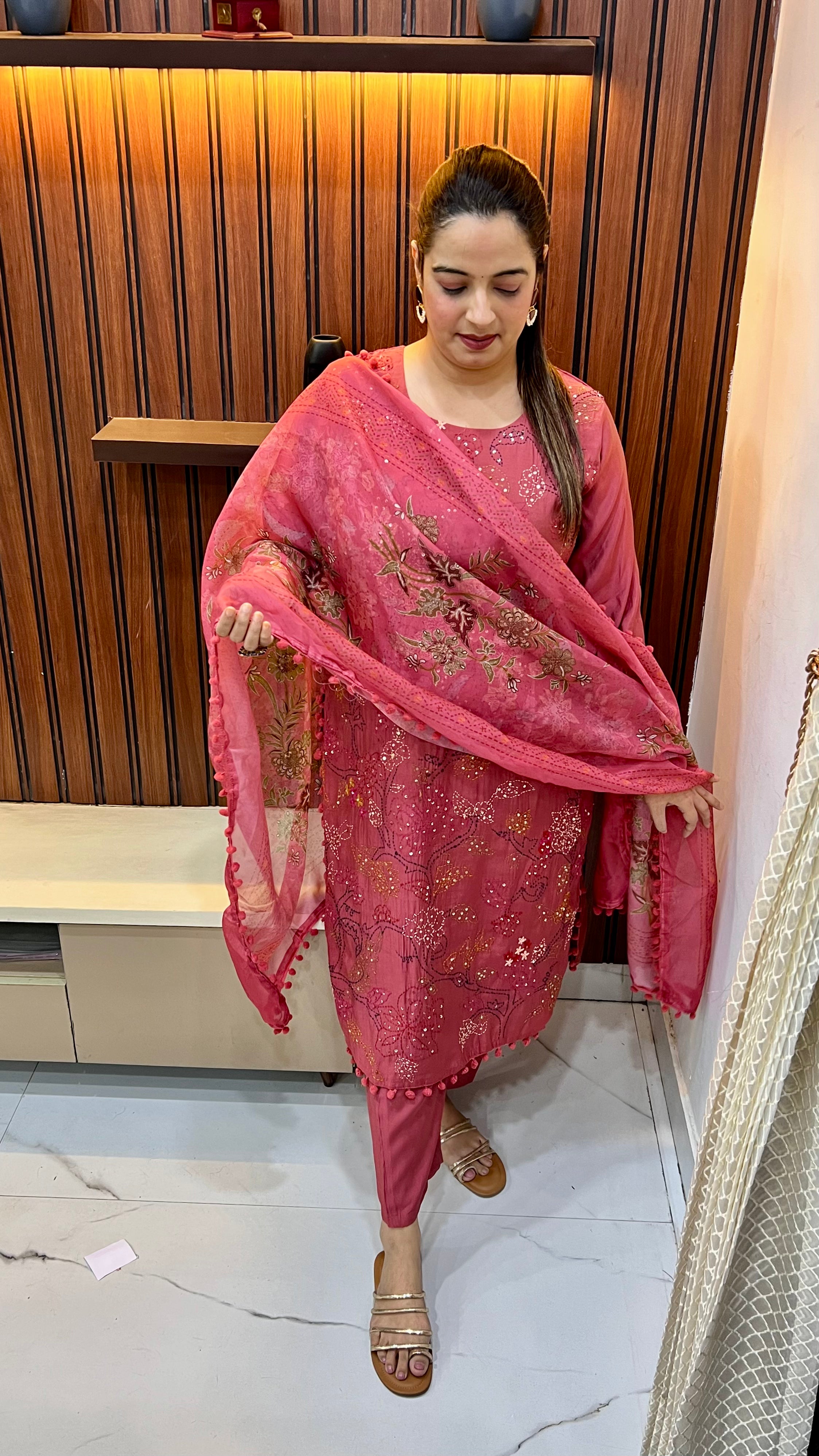 Mul Chanderi Suit with Thread & Sequence Work ✨