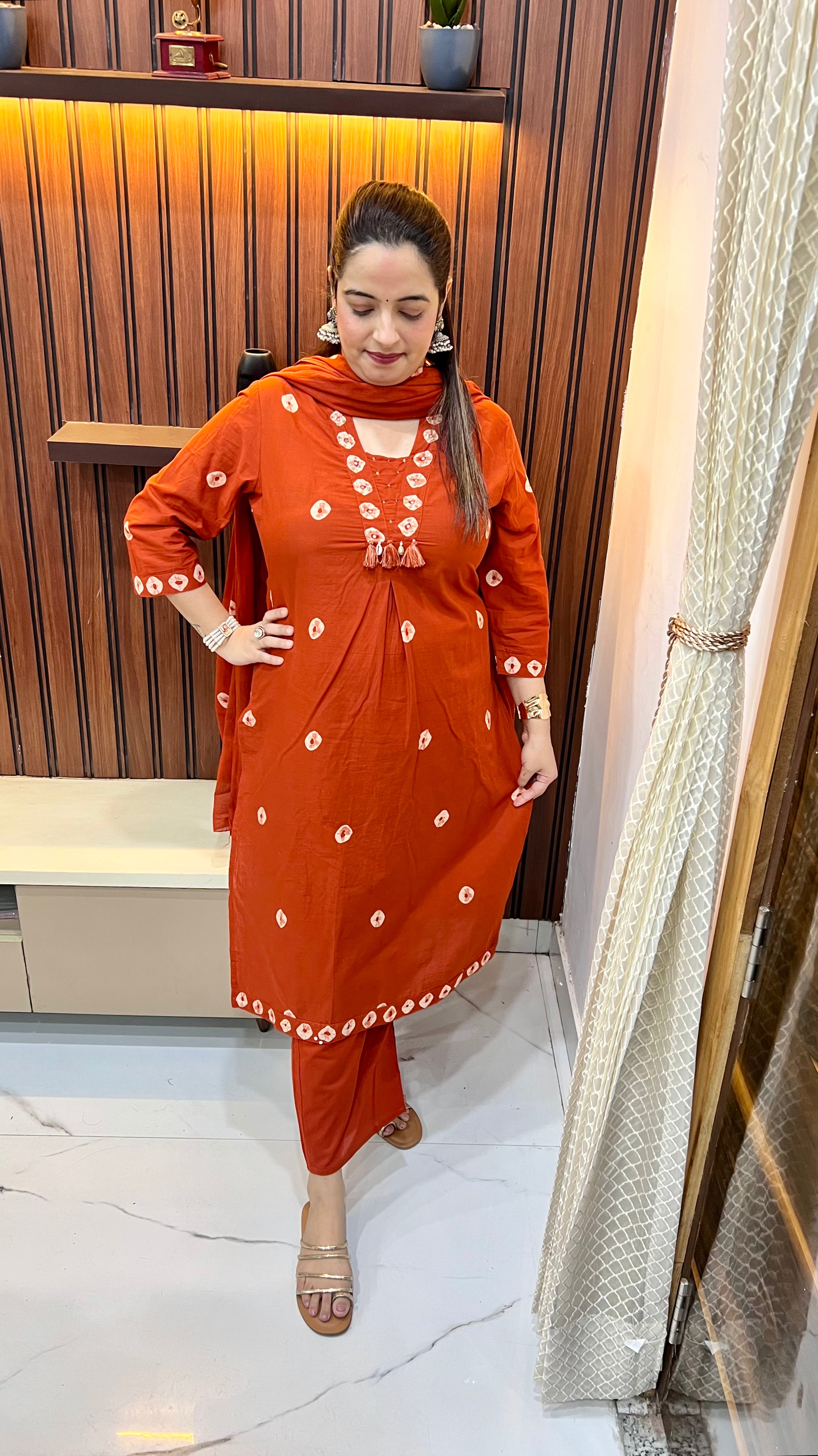 Pure Cotton Suit with Bandhani Print & Chinese Collar ✨