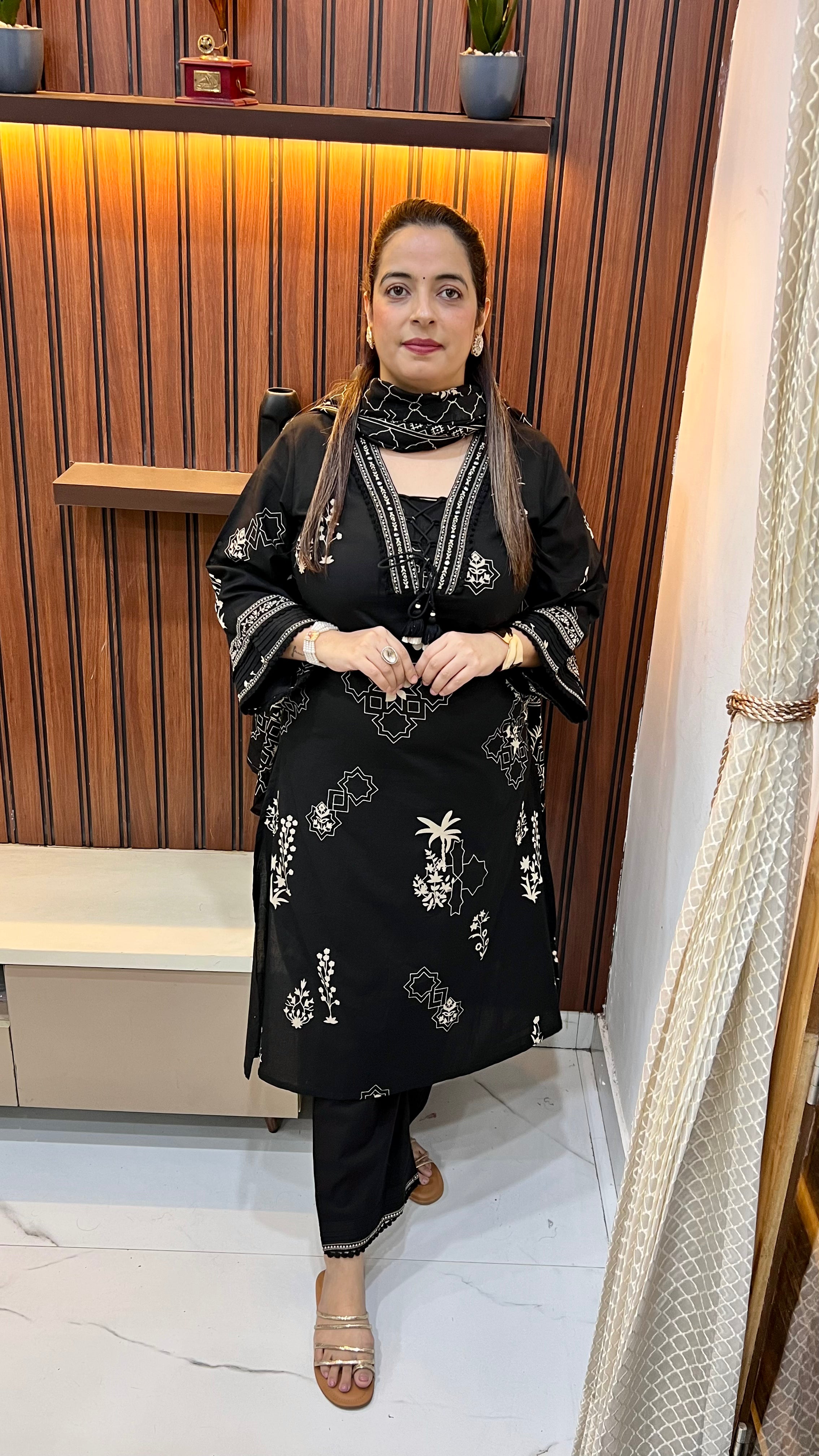 Pure Cotton Kalamkari Suit with Handcrafted Detailing ✨