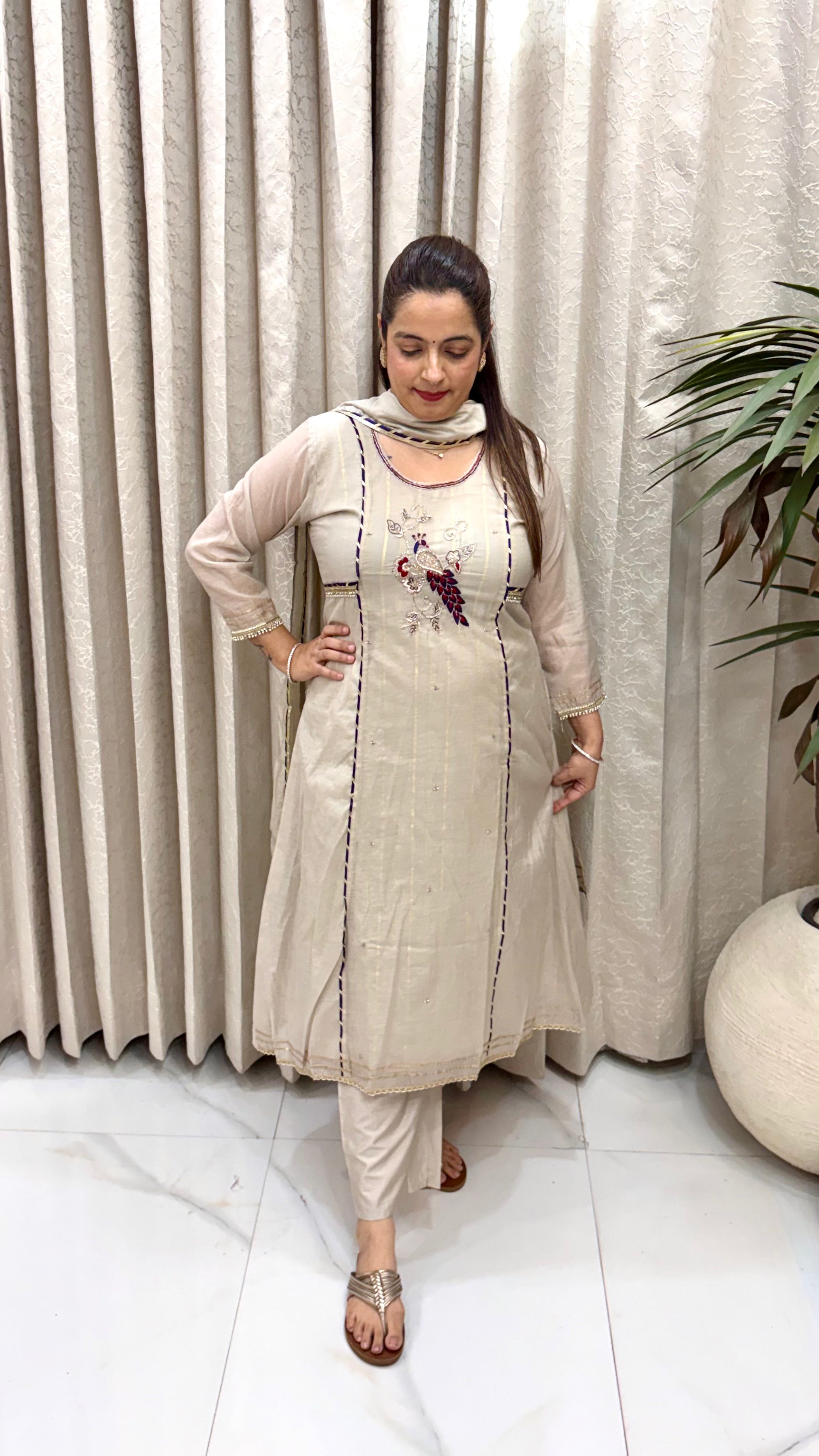 ✨ Mul Chanderi Suit Set with Zari & Hand Embroidery