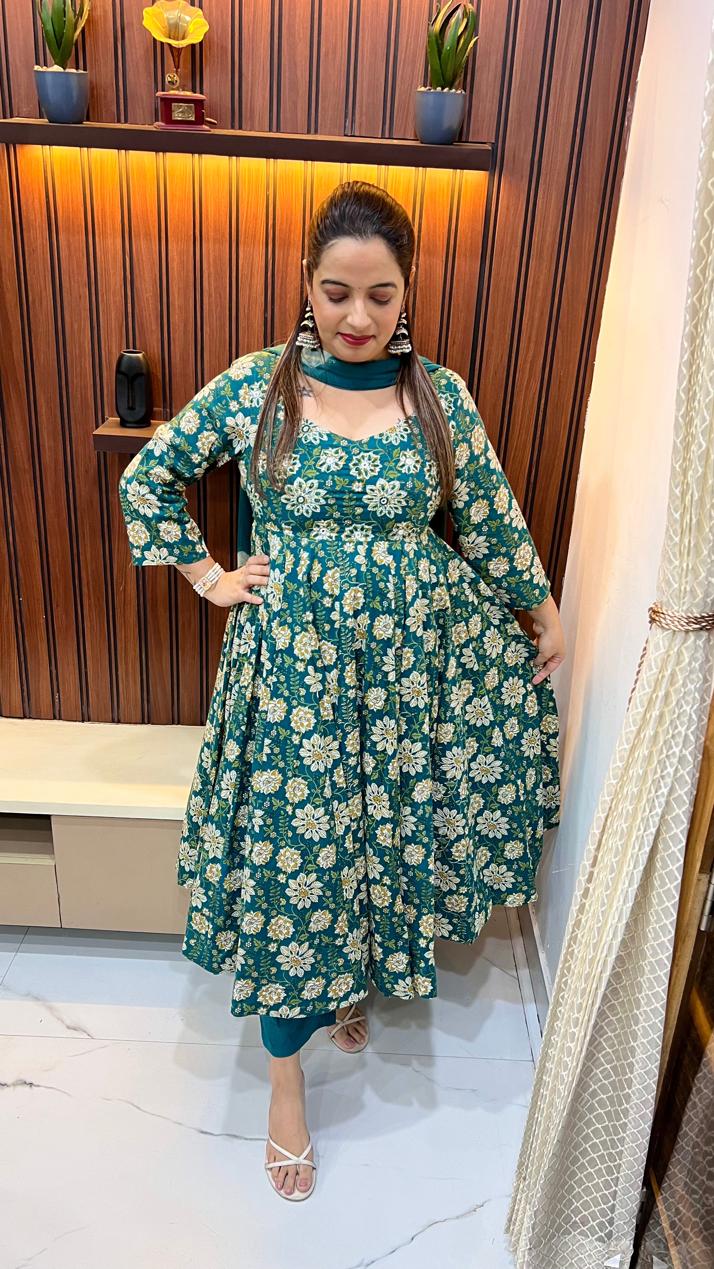 Pure Cotton Kalamkari Suit with Deep Neck (Front & Back) & Chiffon Dupatta