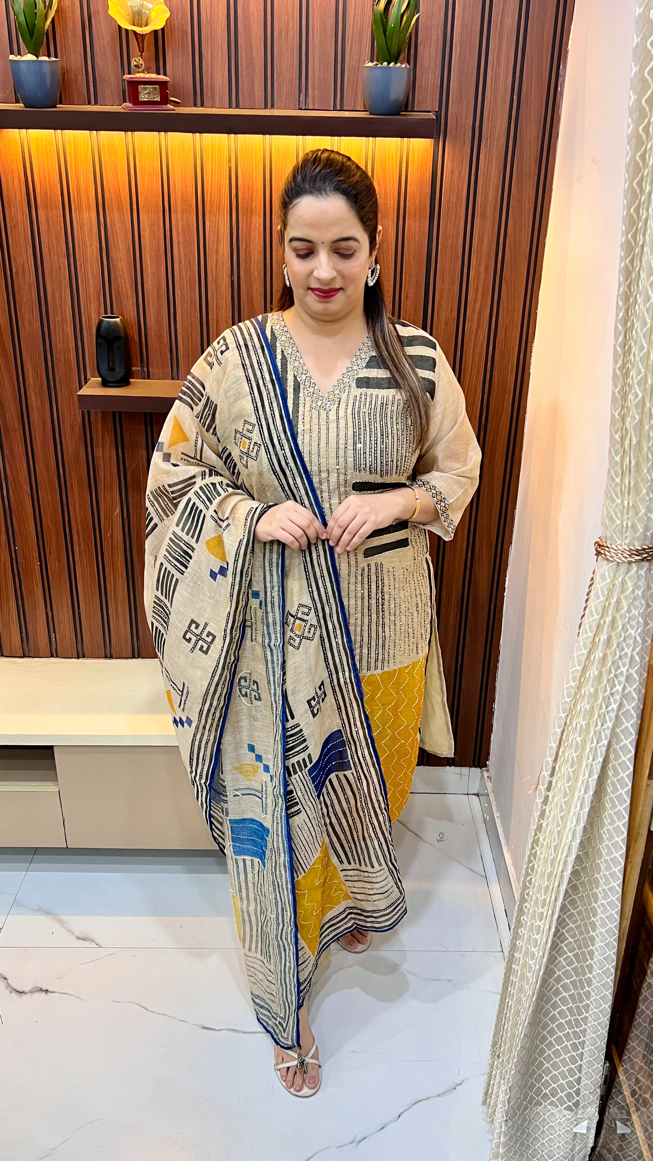 Kolkatta Maheshwari Silk Suit with Kanta Work & Pure Cotton Lining