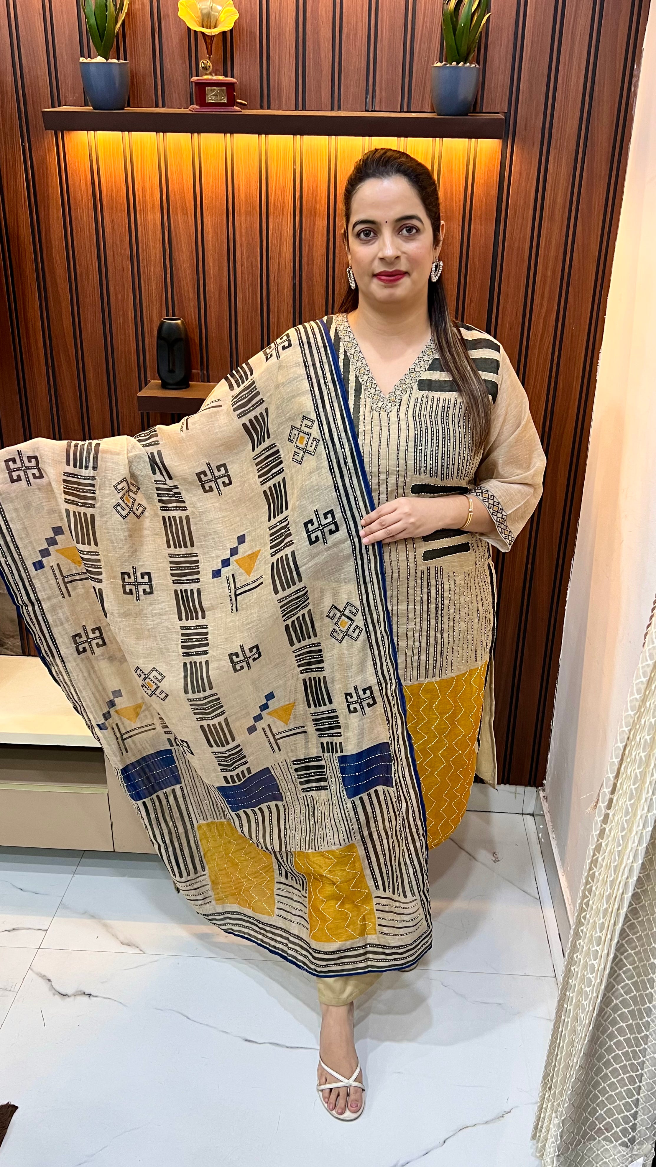 Kolkatta Maheshwari Silk Suit with Kanta Work & Pure Cotton Lining