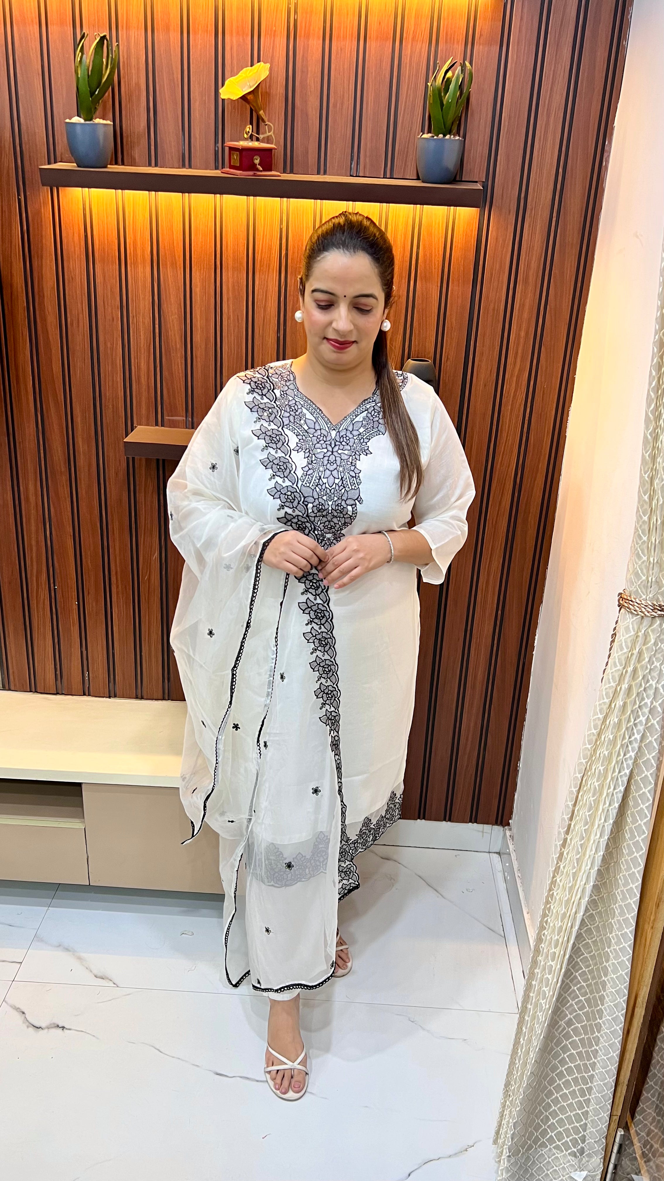 Pure Masleen Suit with Cotton Lining & Embroidery Work on Neckline & Ghera
