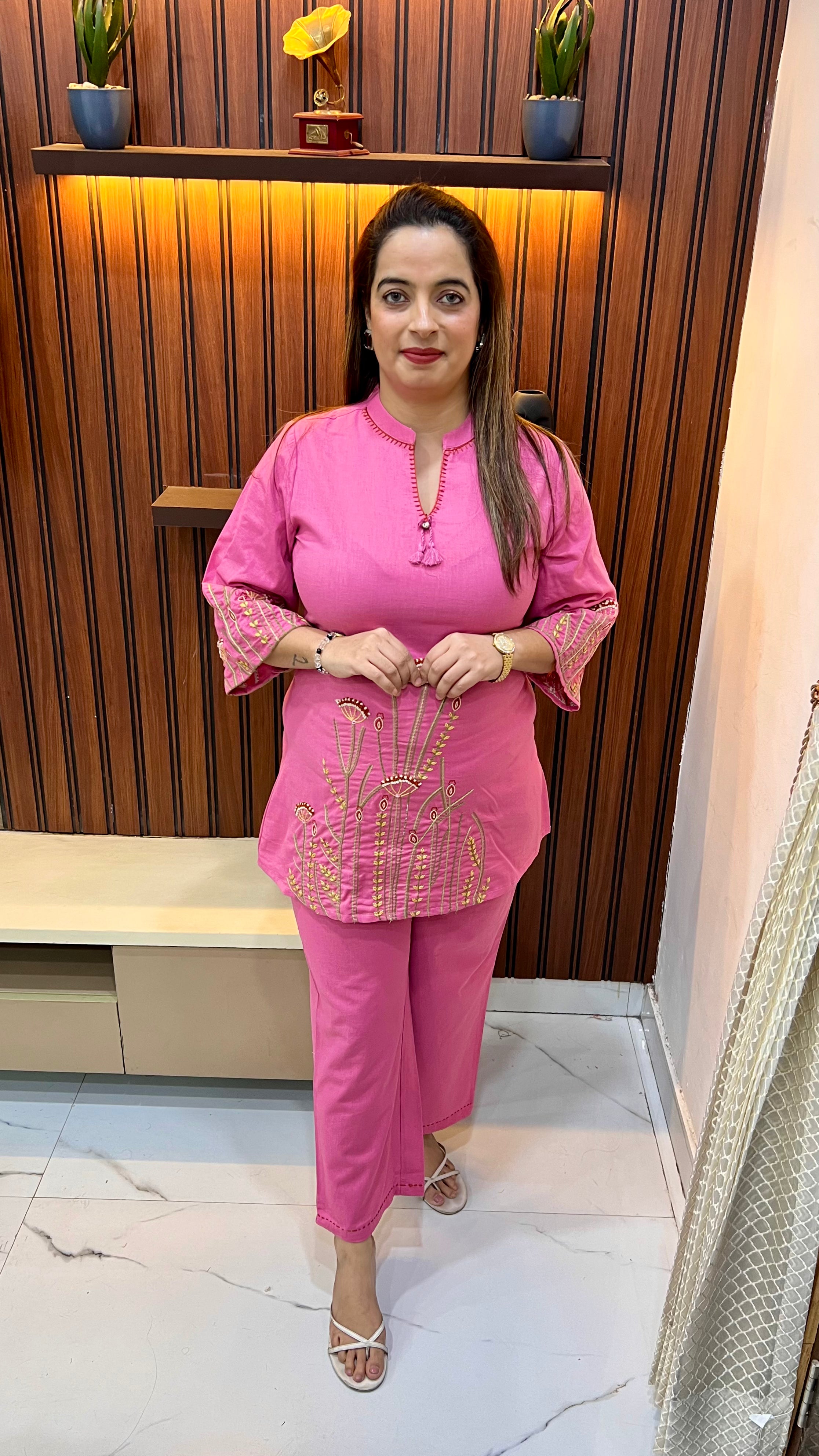 Handloom Cotton Co-ord Set with Kanta Work & Kolkatta Knot Detailing