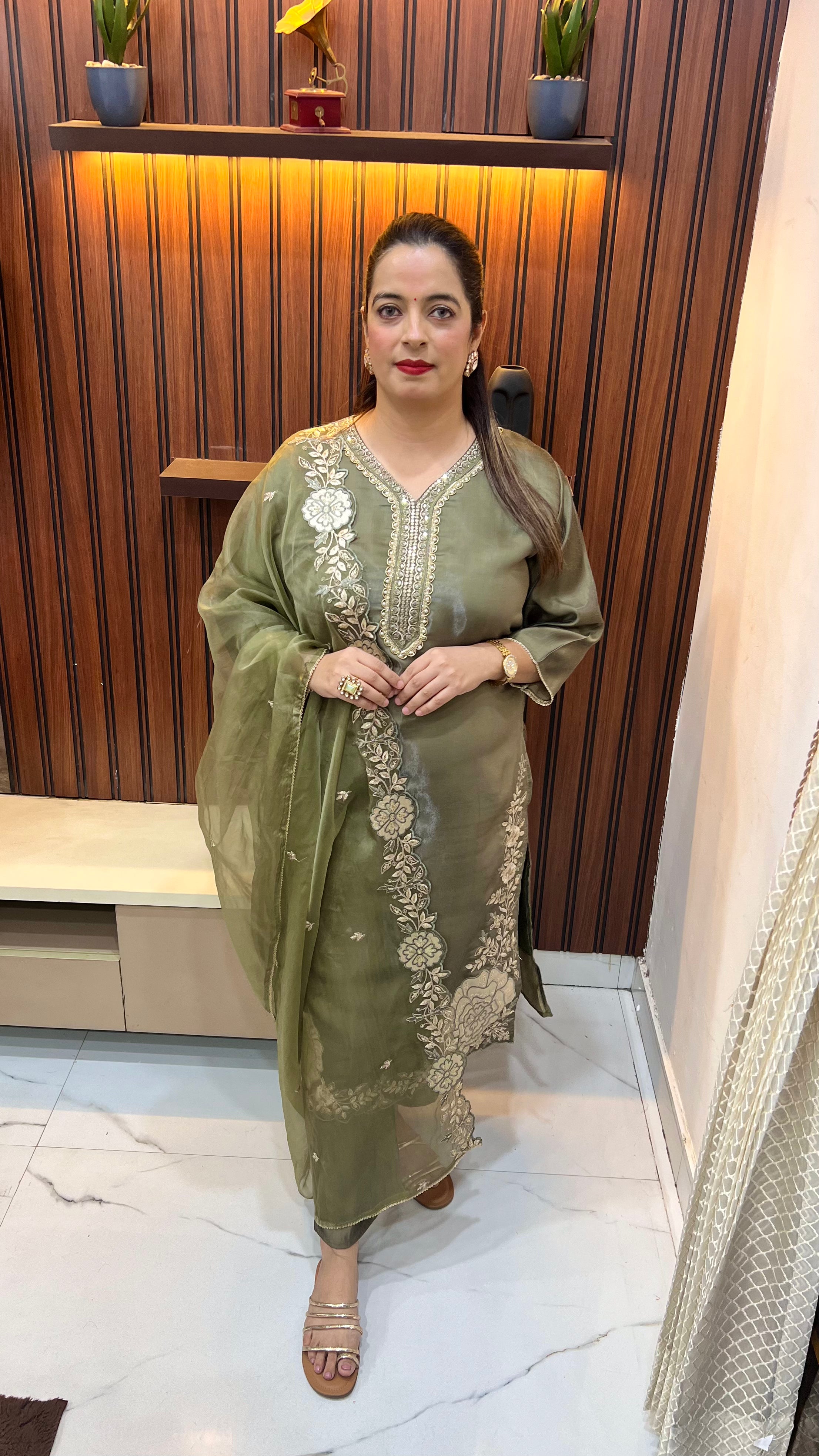 Pure Organza Shimmer Suit with Zari & Thread Work