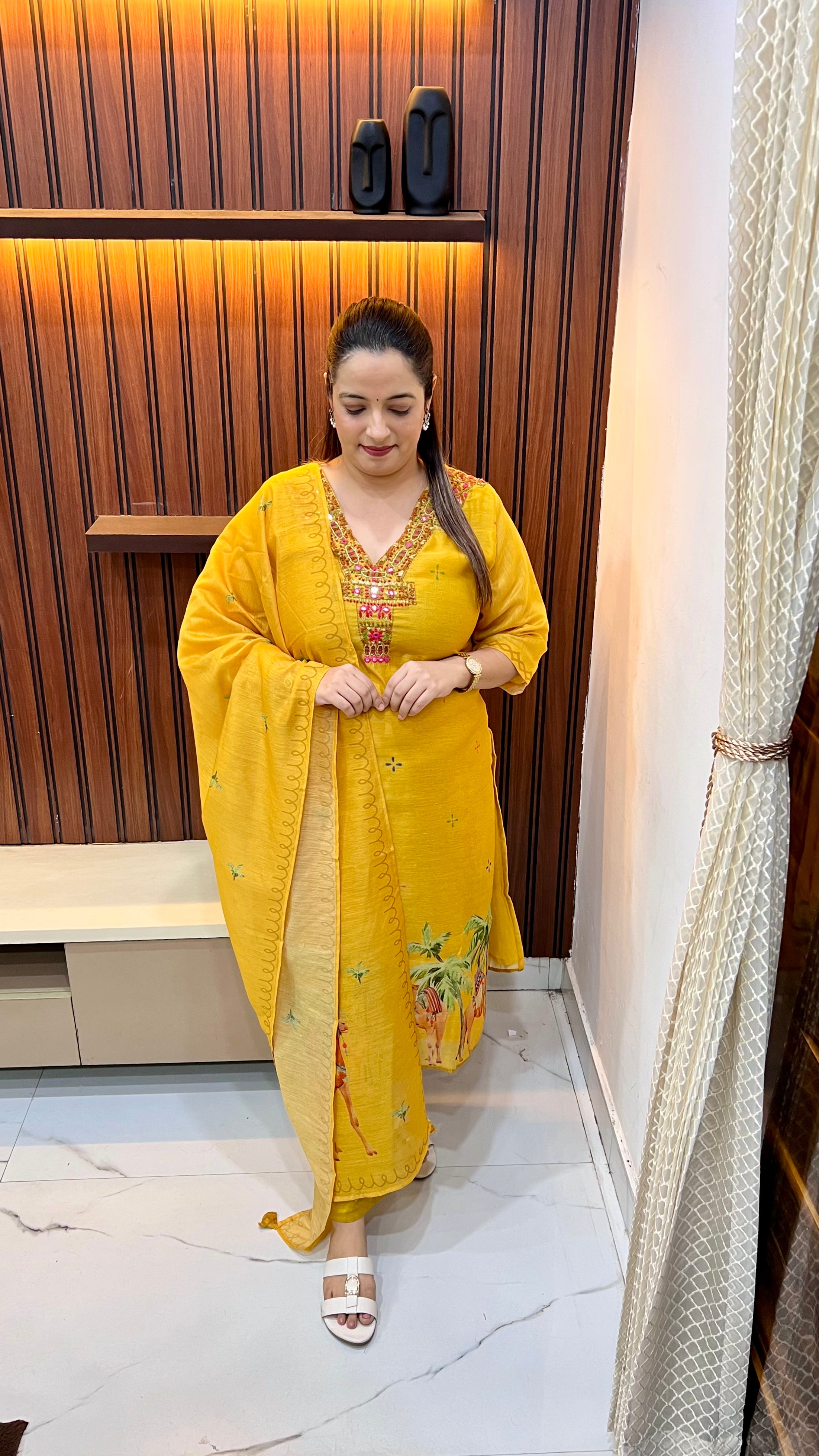 Elegant Mul Chanderi Suit with Pure Cotton Lining & Intricate Kolkatta Knot Work