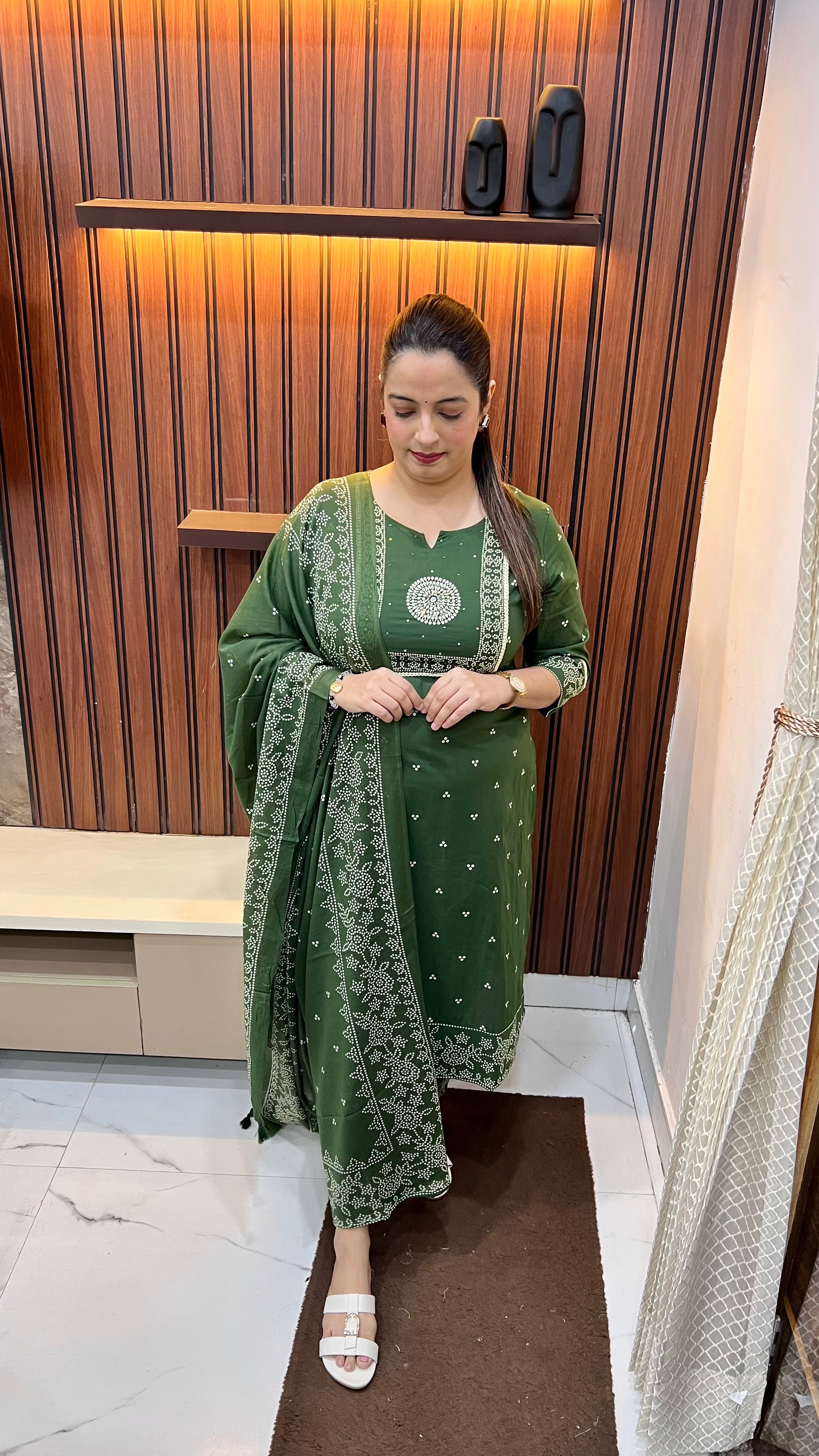 Pure Cotton Suit with Bandhani Print – Classic Ethnic Elegance