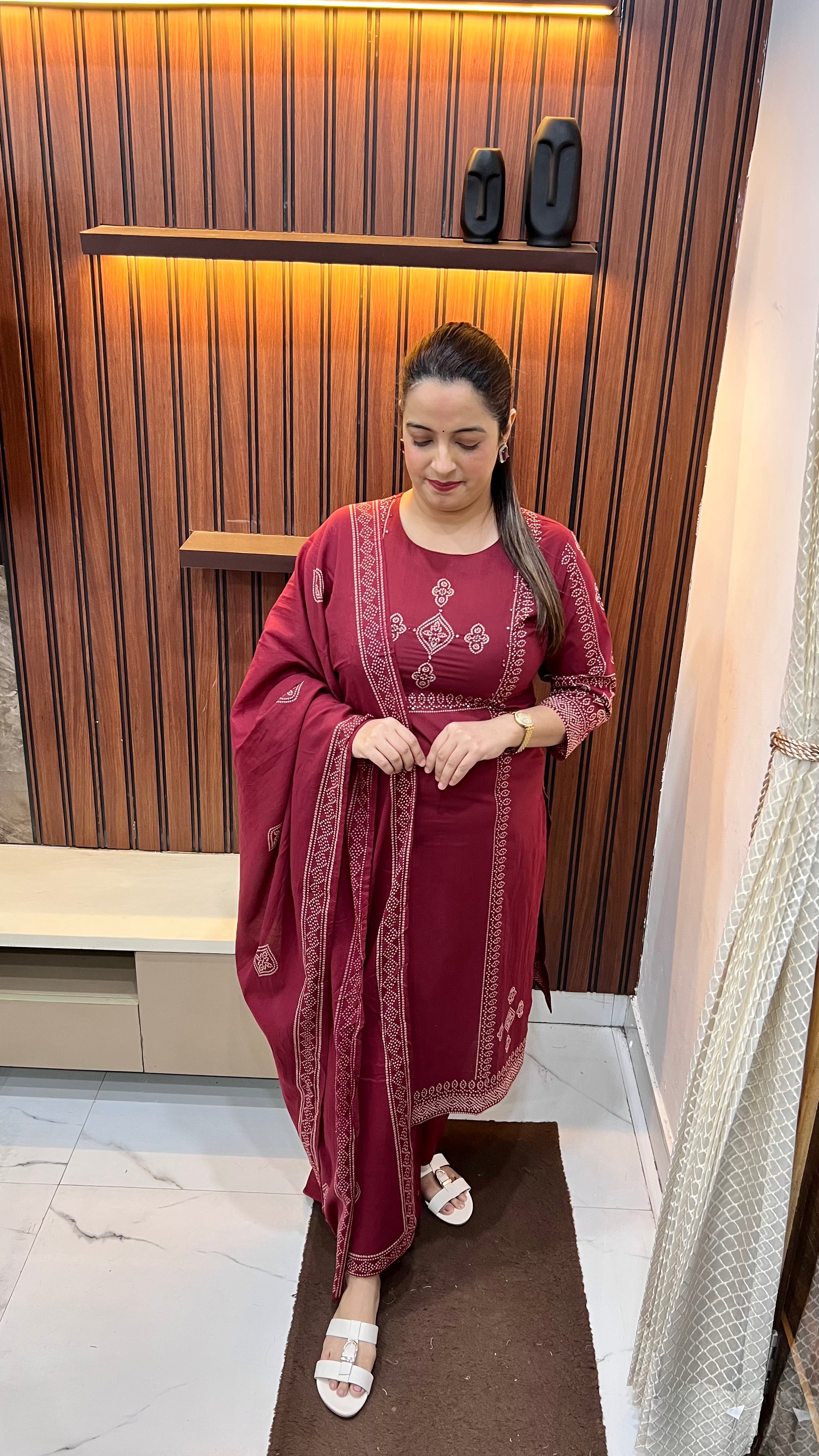 Pure Cotton Bandhani Suit with Hand Embroidery – Traditional & Elegant Wear