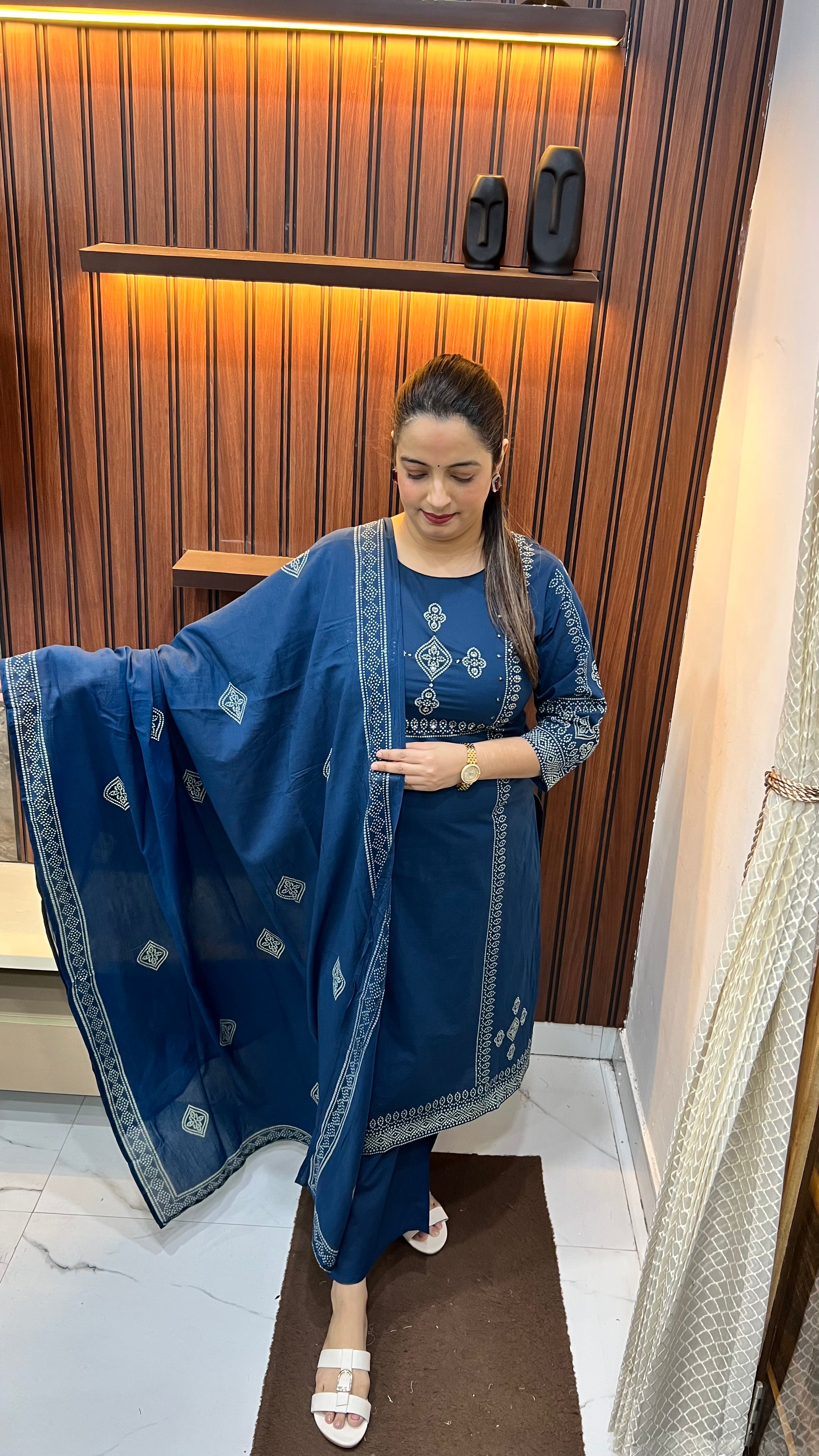 Pure Cotton Bandhani Suit with Hand Embroidery – Traditional & Elegant Wear