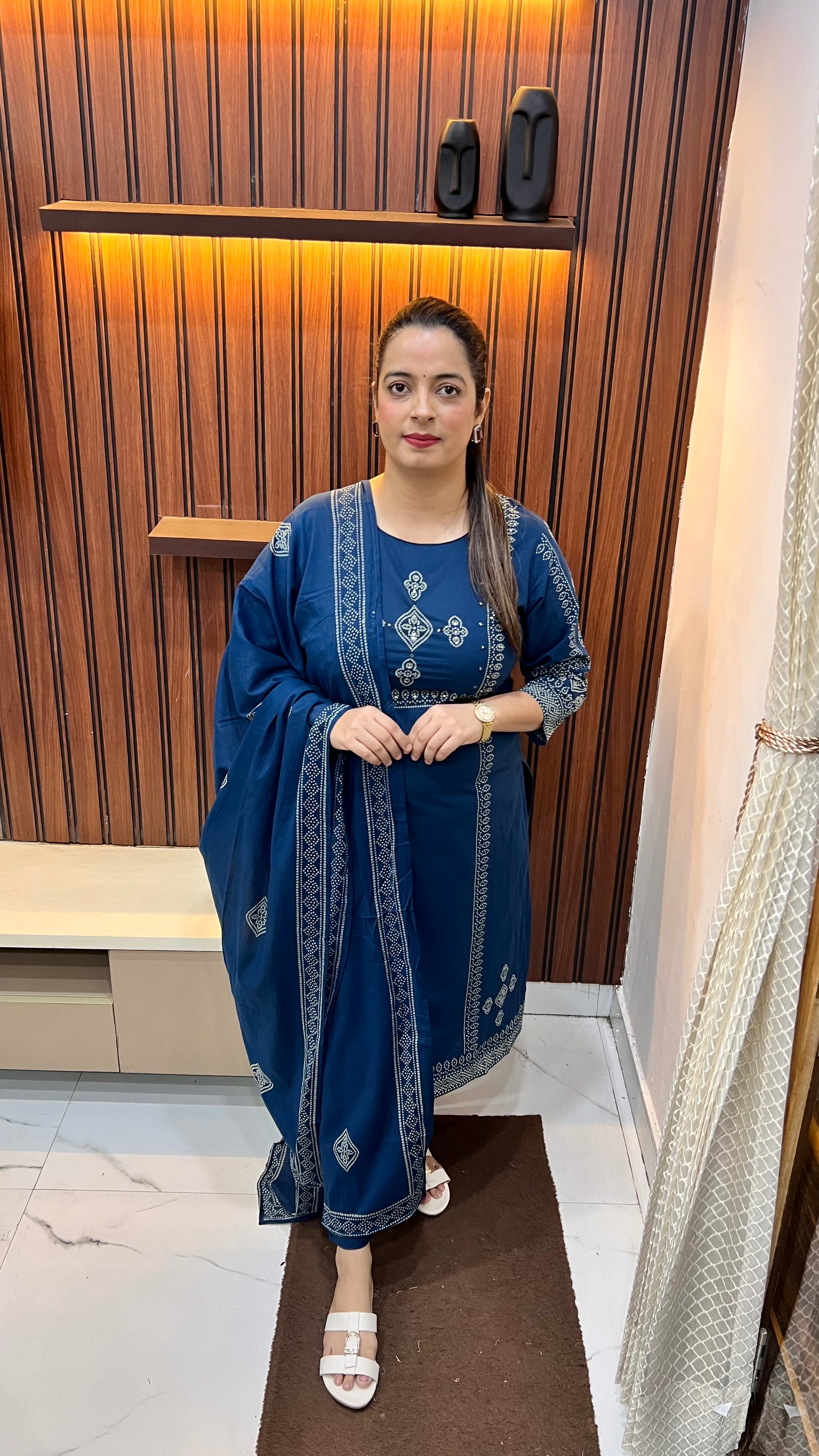 Pure Cotton Bandhani Suit with Hand Embroidery – Traditional & Elegant Wear