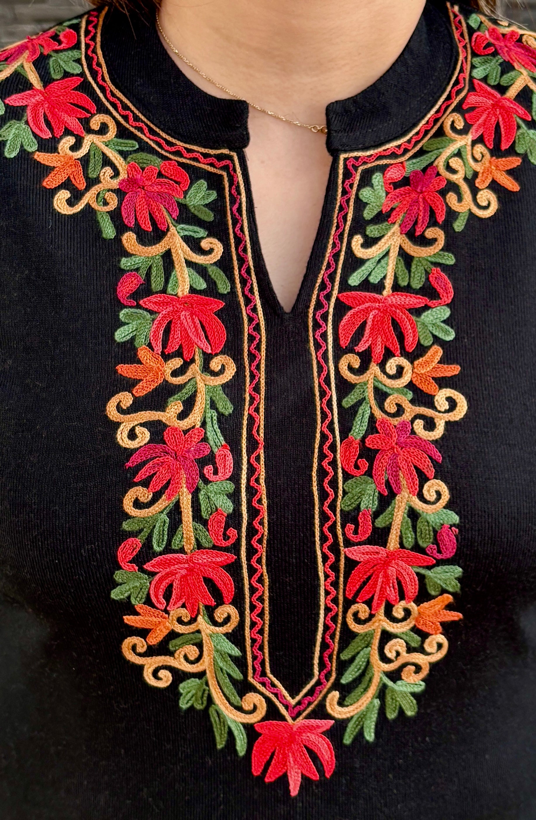 Woollen Suit — Kashmiri Kadhai with Knitted Fabric & Shirt Pocket