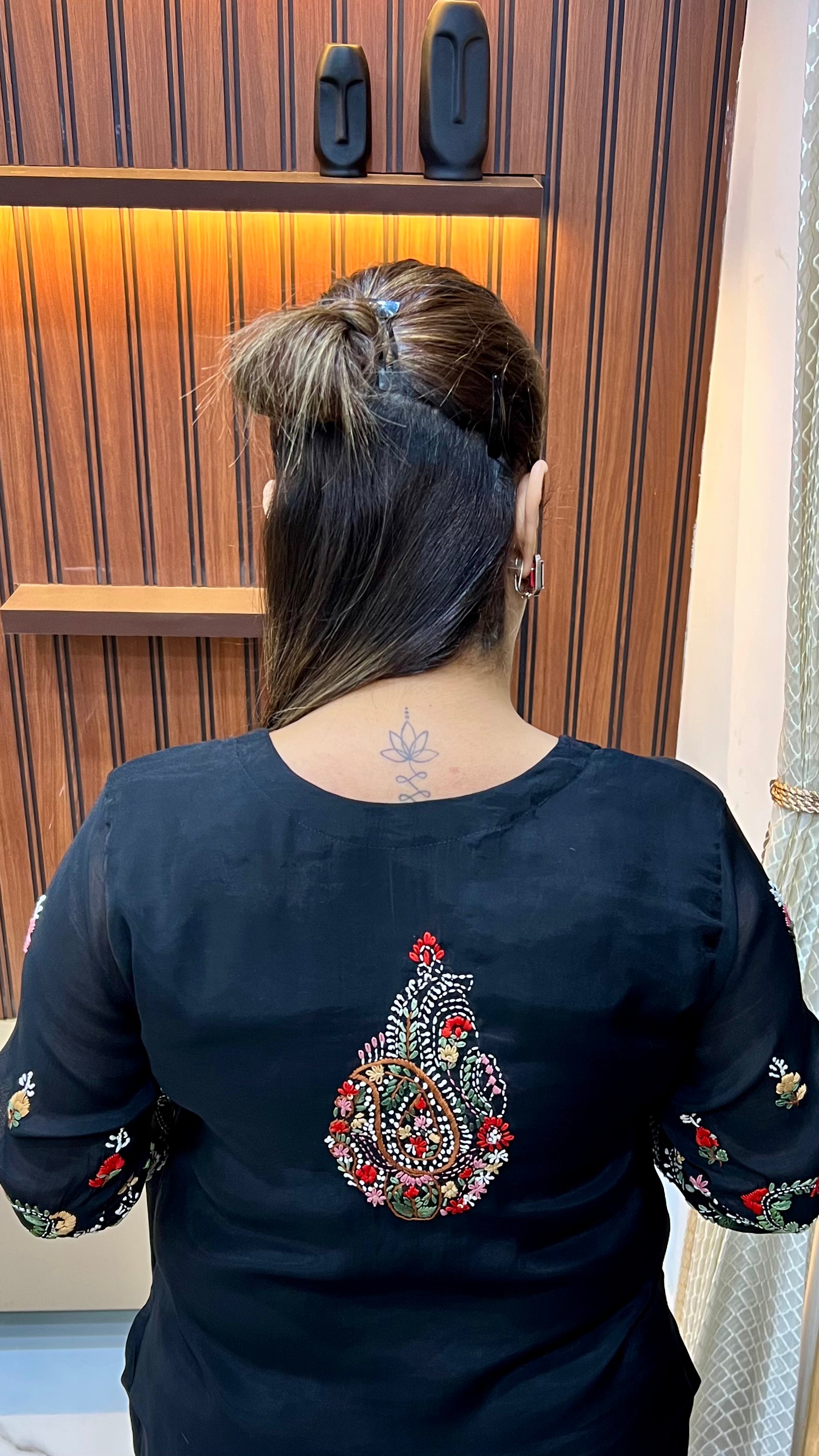 Mul Chanderi Suit with Kolkata Knot Work & Hand Embroidery ✨