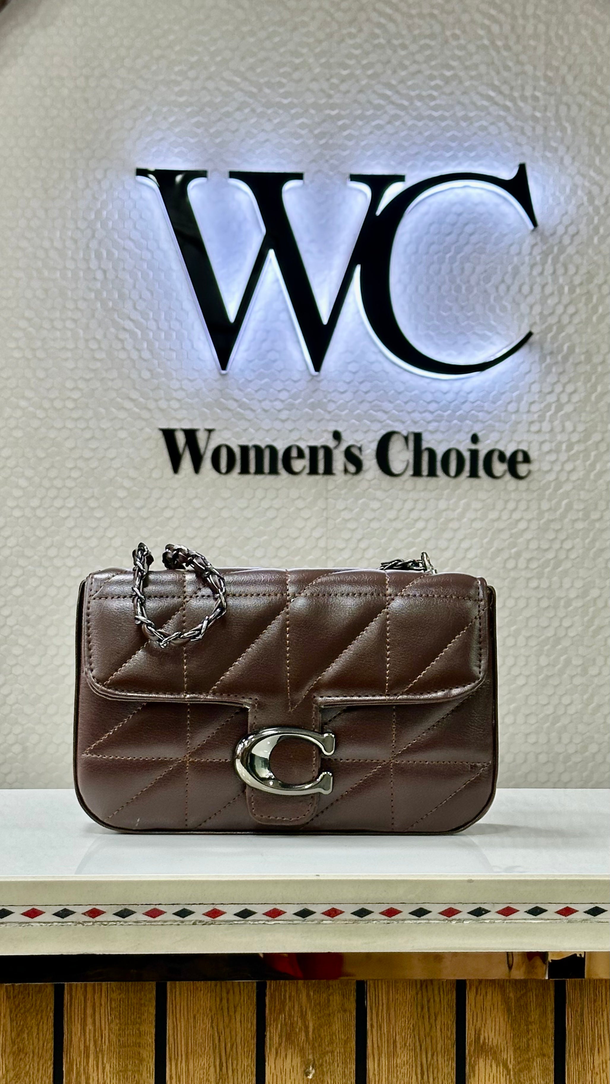 ✨ Fashionable Ladies Chain Handbag: Trendy New Style Crossbody Small Square Bag – Popular Ins Women's Bag Stylish Handbag ✨