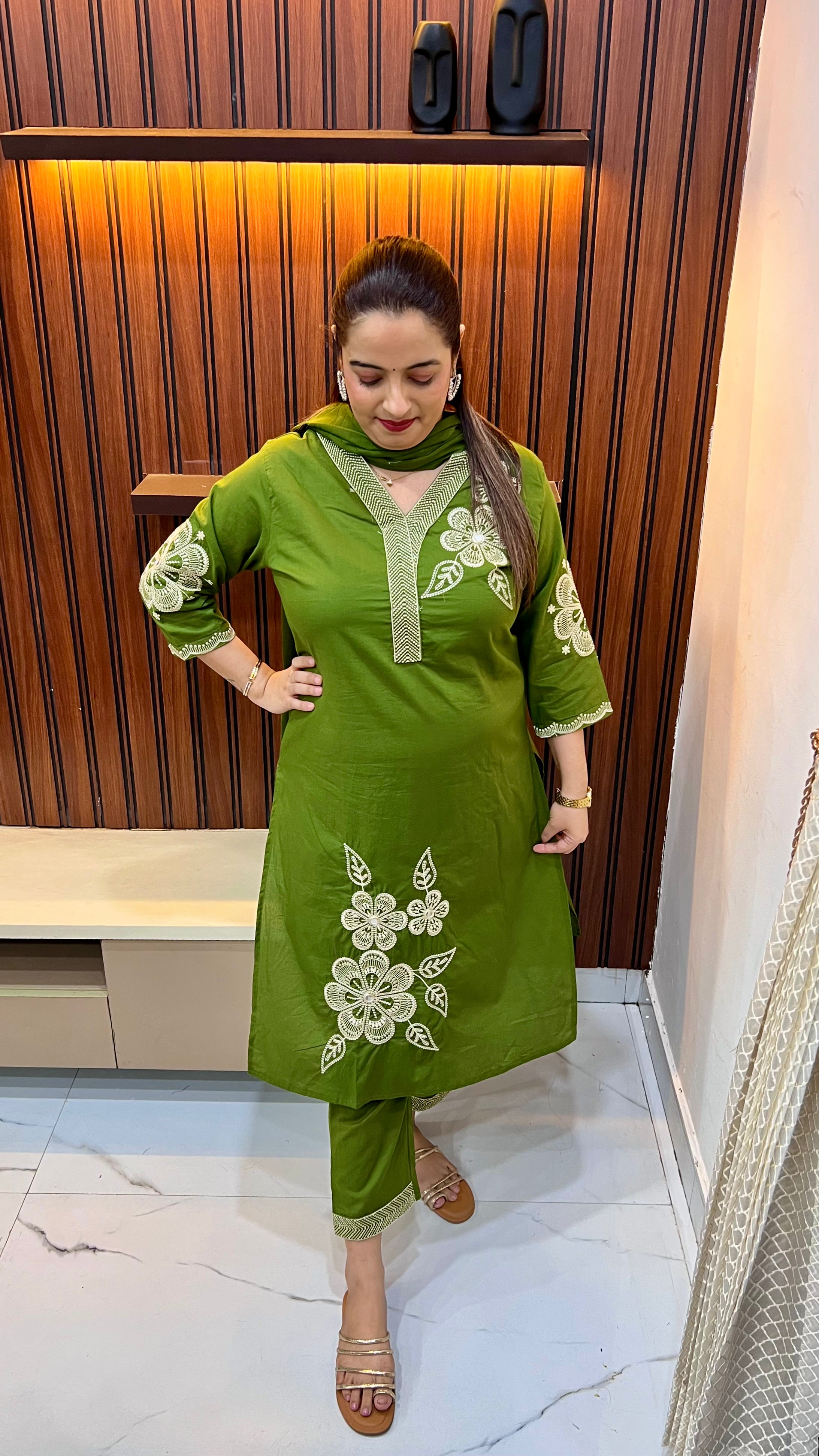 Garden Bloom: All-Over Thread Embroidered Cotton Set