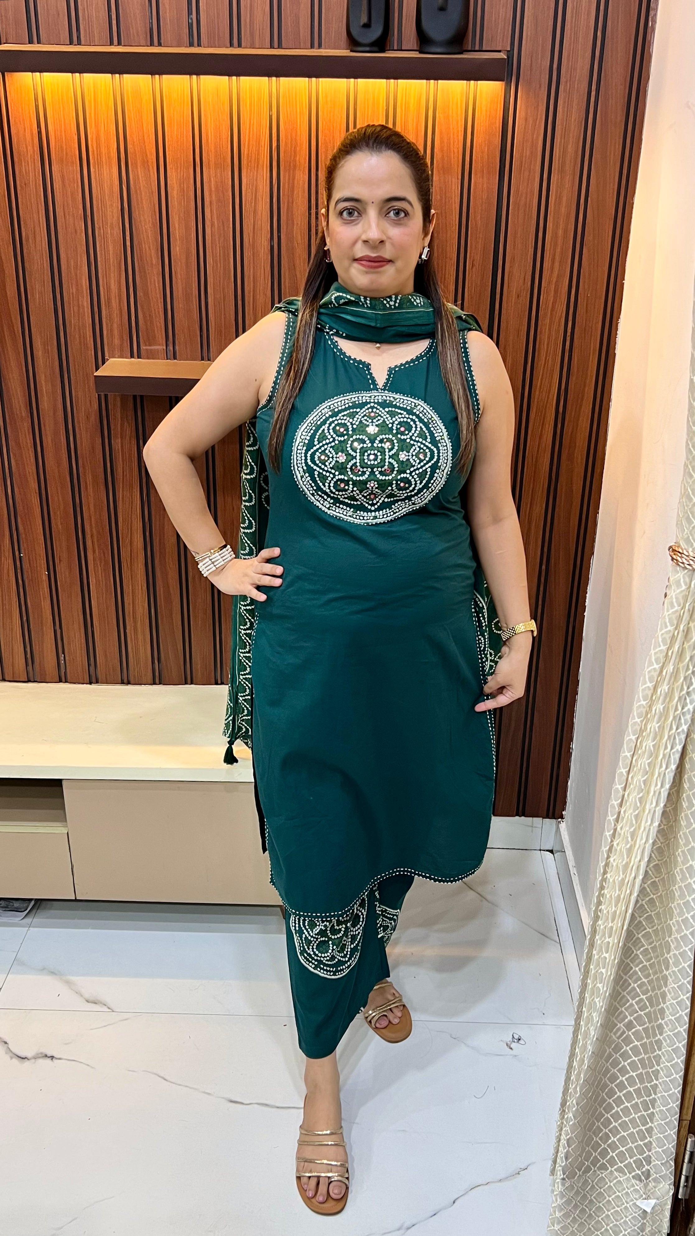 Vibrant Heritage: Pure Cotton Bandhani Suit with Katha & Mirror Artistry