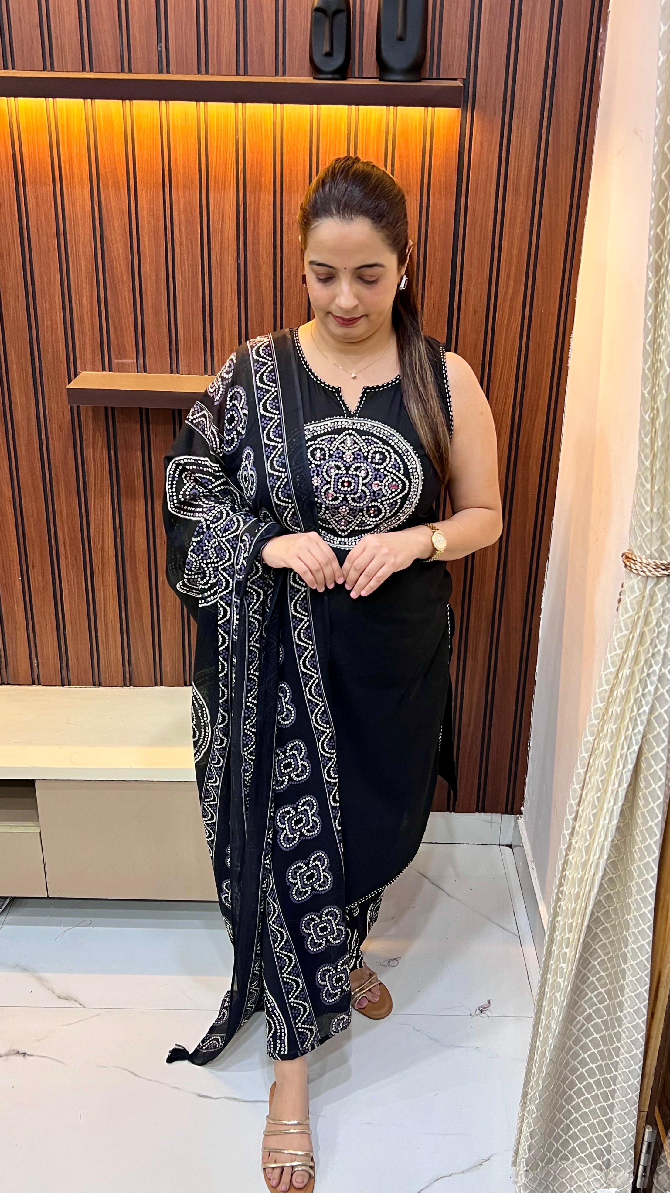 Vibrant Heritage: Pure Cotton Bandhani Suit with Katha & Mirror Artistry