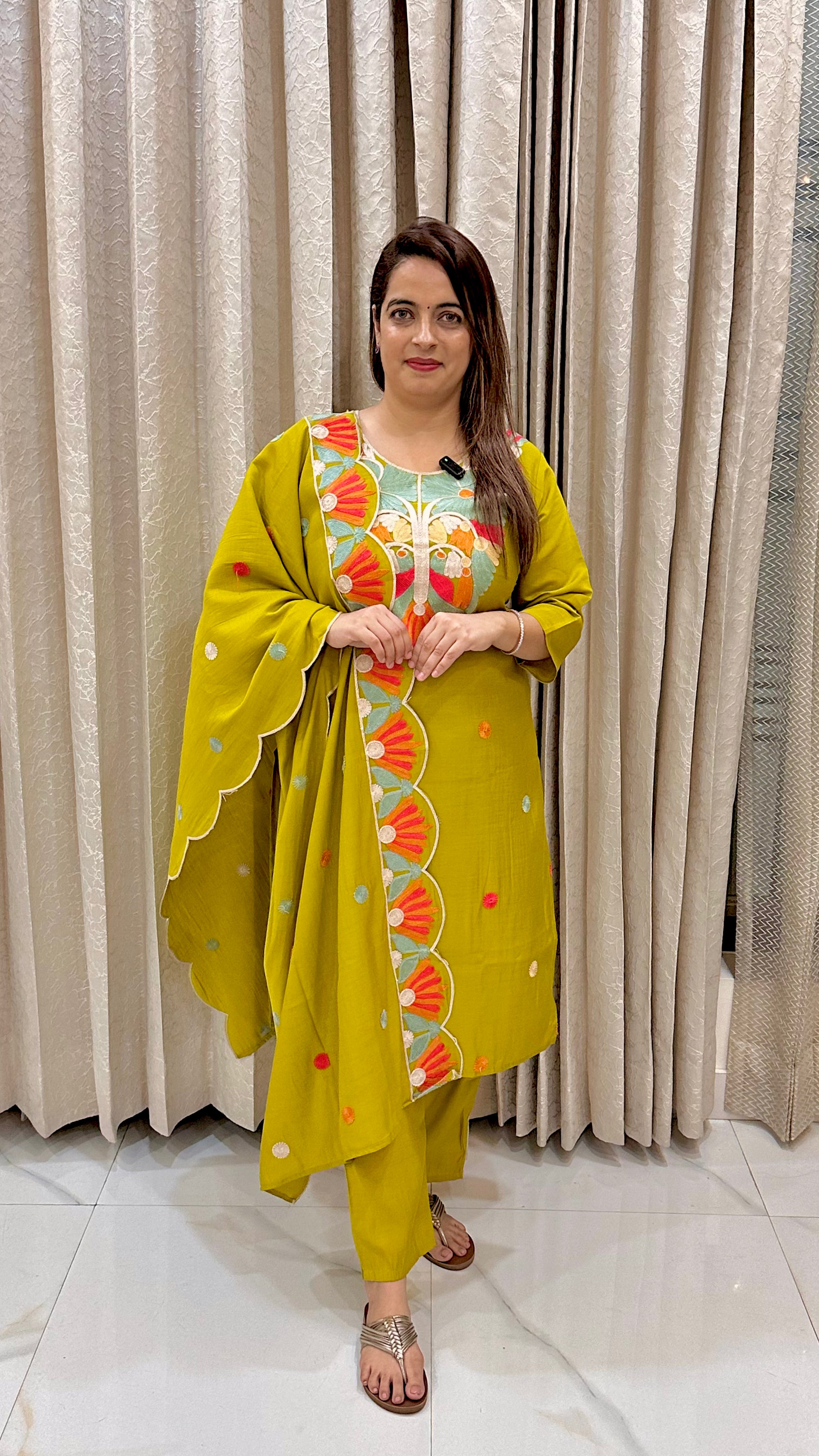 The Boutique Signature: Imperial Muslin Kashmiri Cut-Work Masterpiece