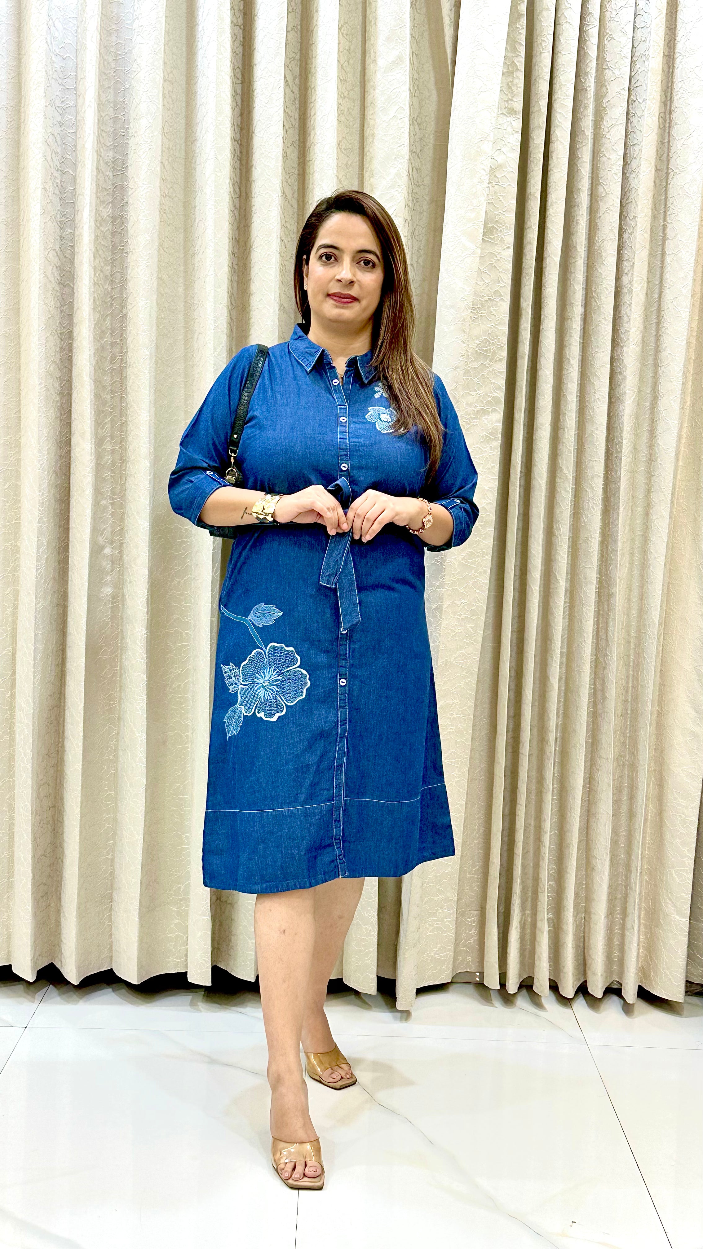 Women's Choice Exclusive: Denim Tunic & Sculpted Thread-Embroidery Masterpiece